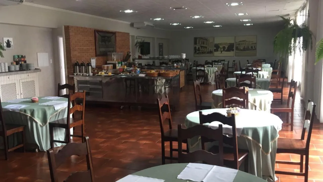 Restaurant/places to eat in Ancona Center Hotel