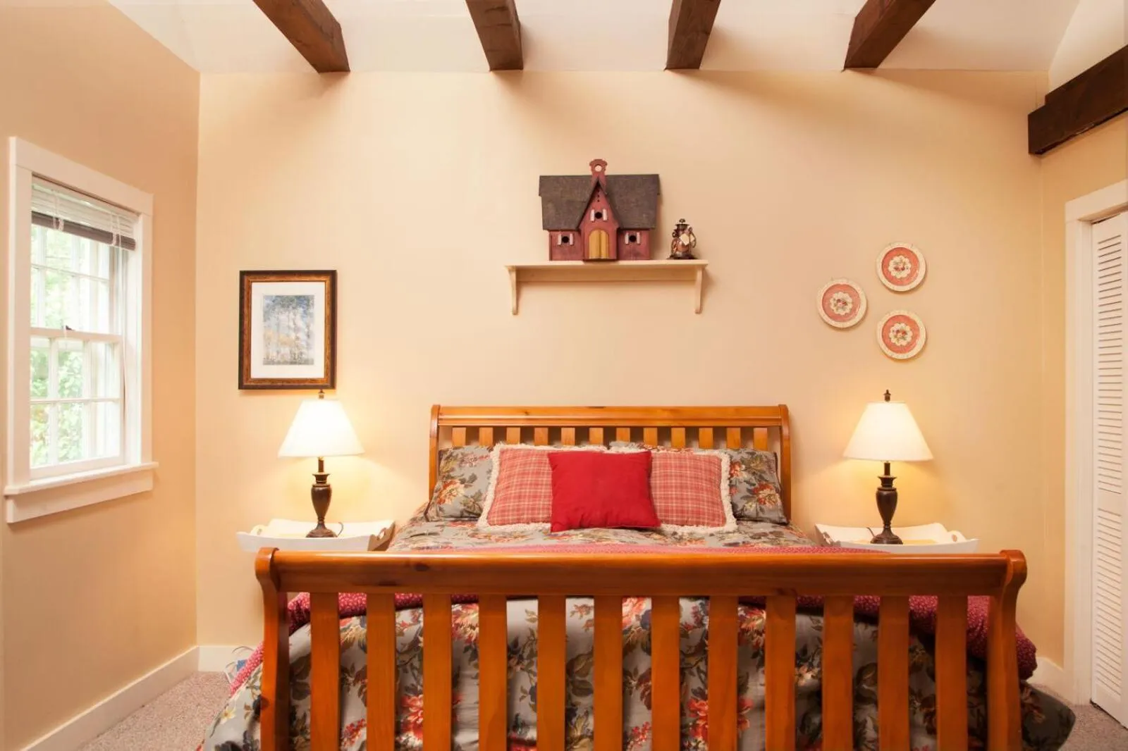 Bed in The Featherbed Inn & Nordic Spa