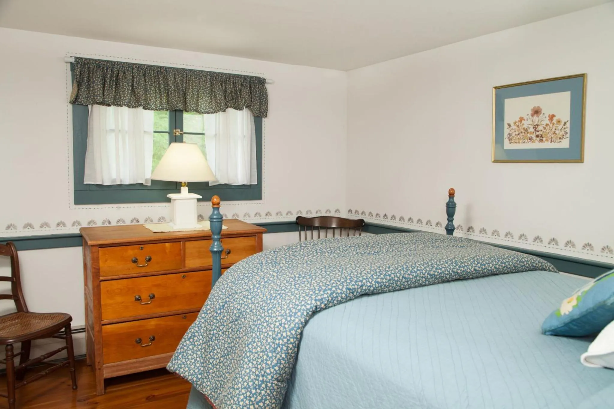 Bed in The Featherbed Inn & Nordic Spa