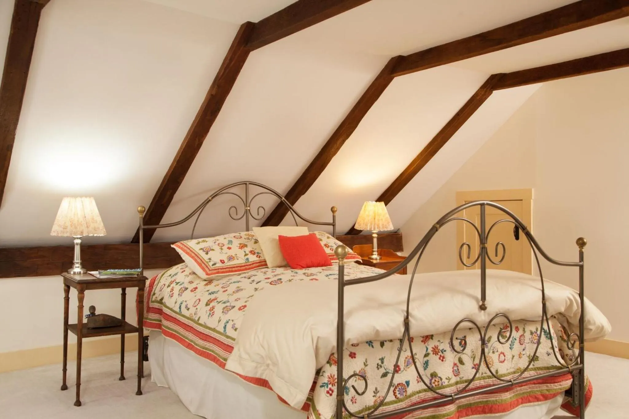 Bed in The Featherbed Inn & Nordic Spa