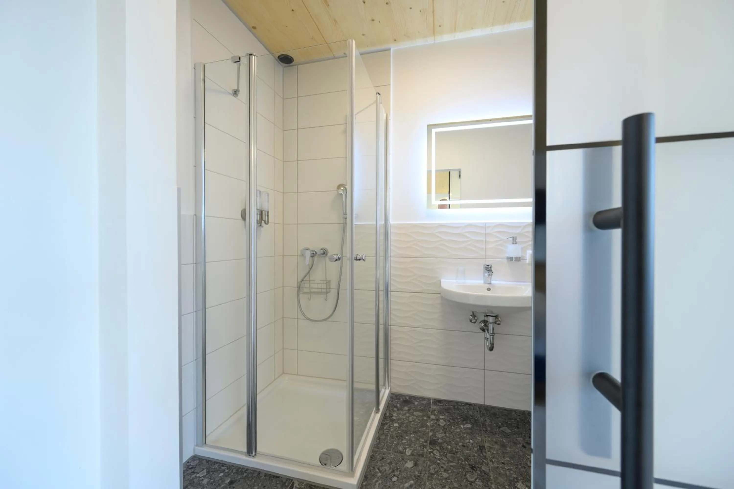 Shower in Landgasthof zur Sonne