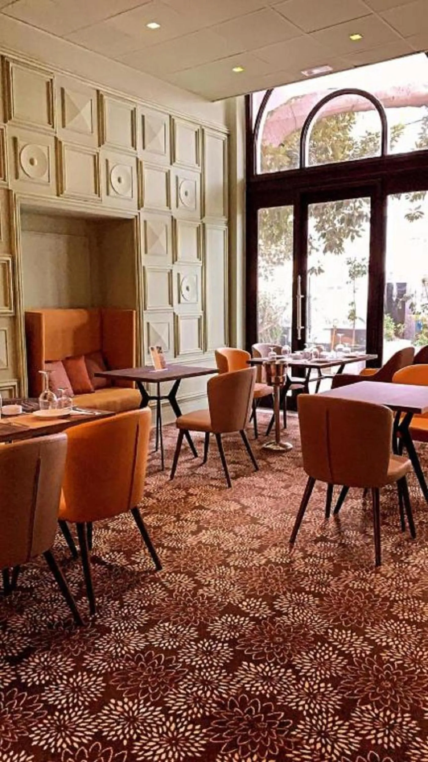 Restaurant/places to eat in Hôtel La Maison Blanche