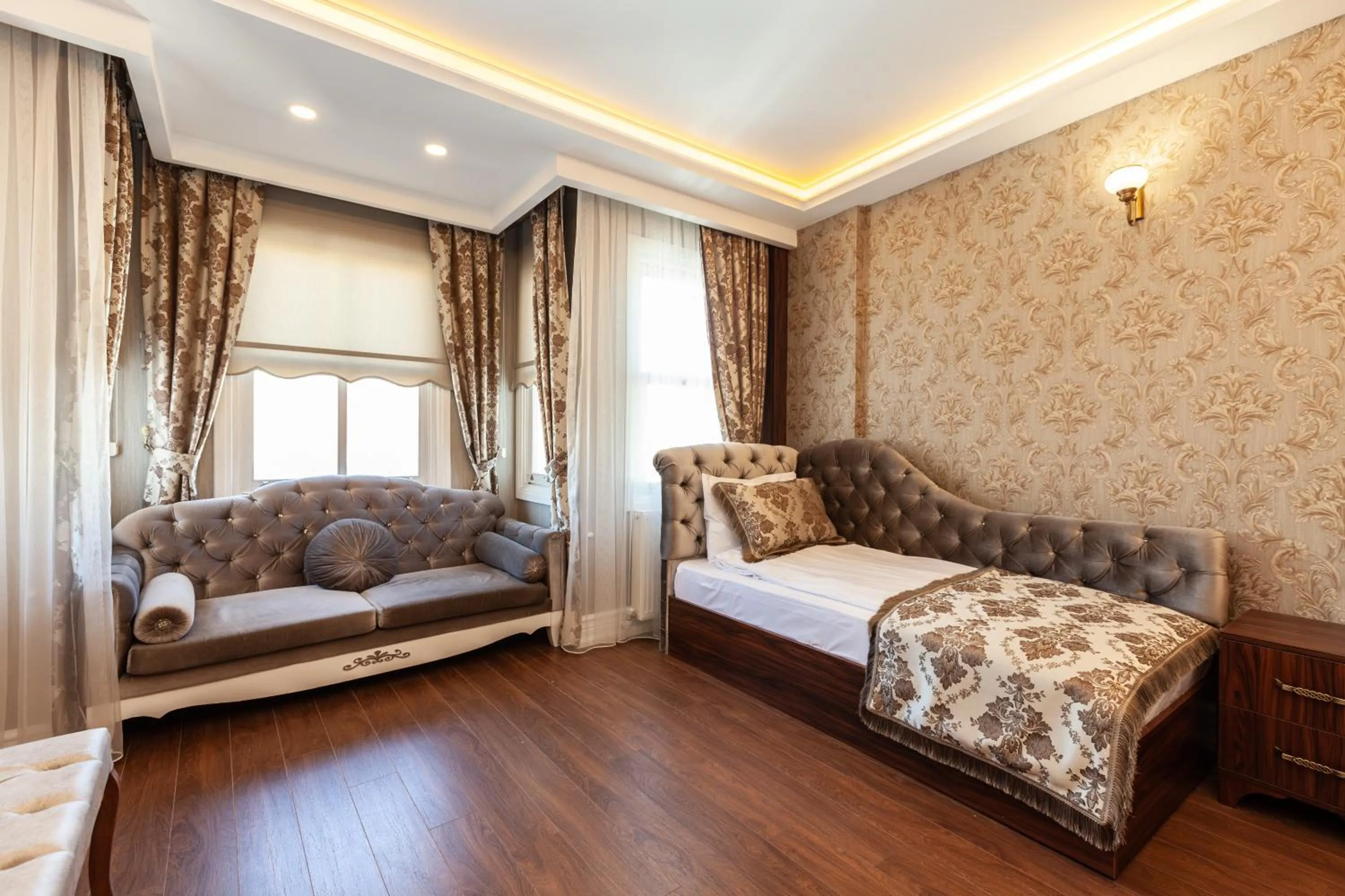 Living room, Bed in Rose Mansion by Otantik Suites