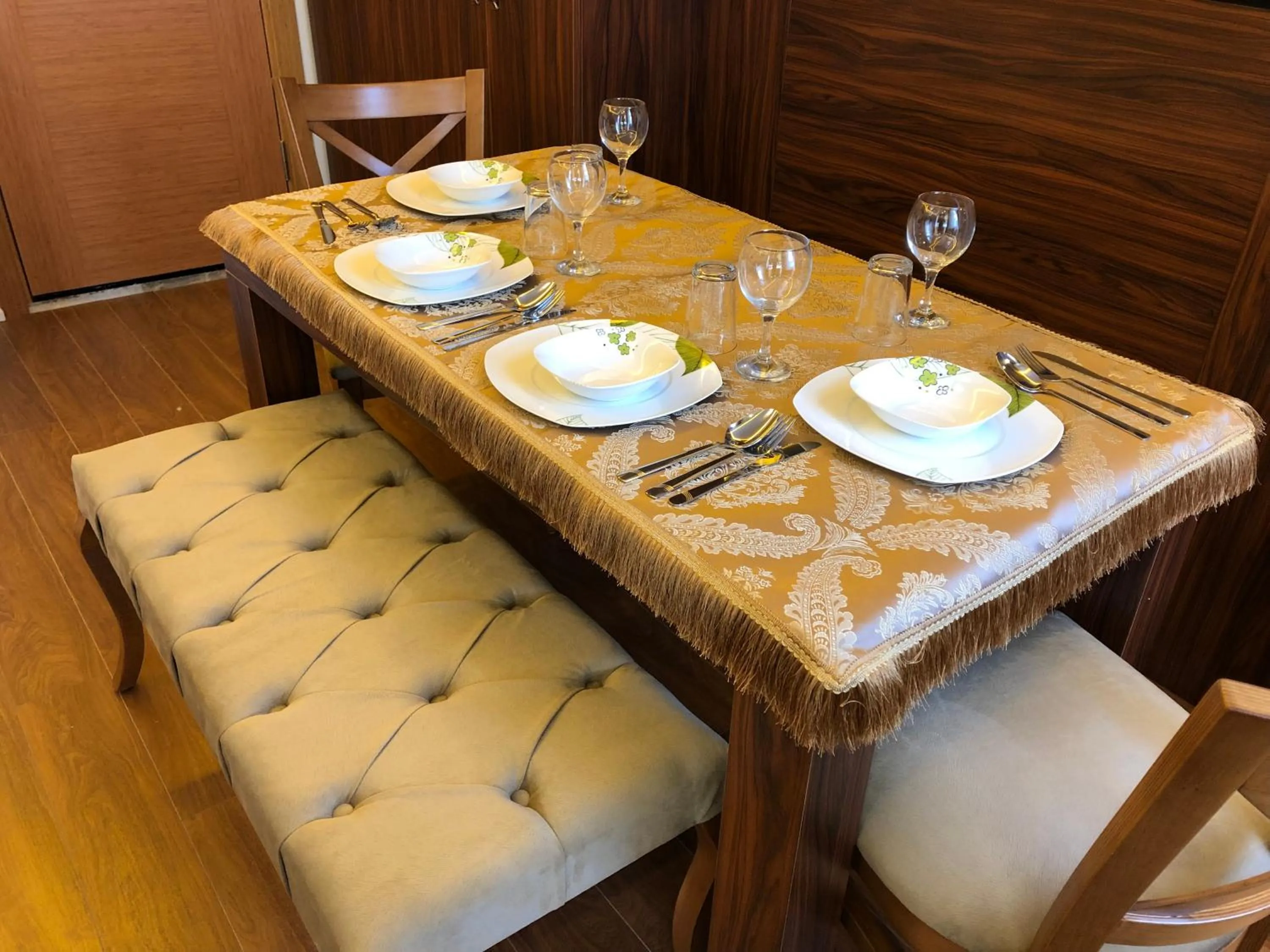Dining area in Rose Mansion by Otantik Suites