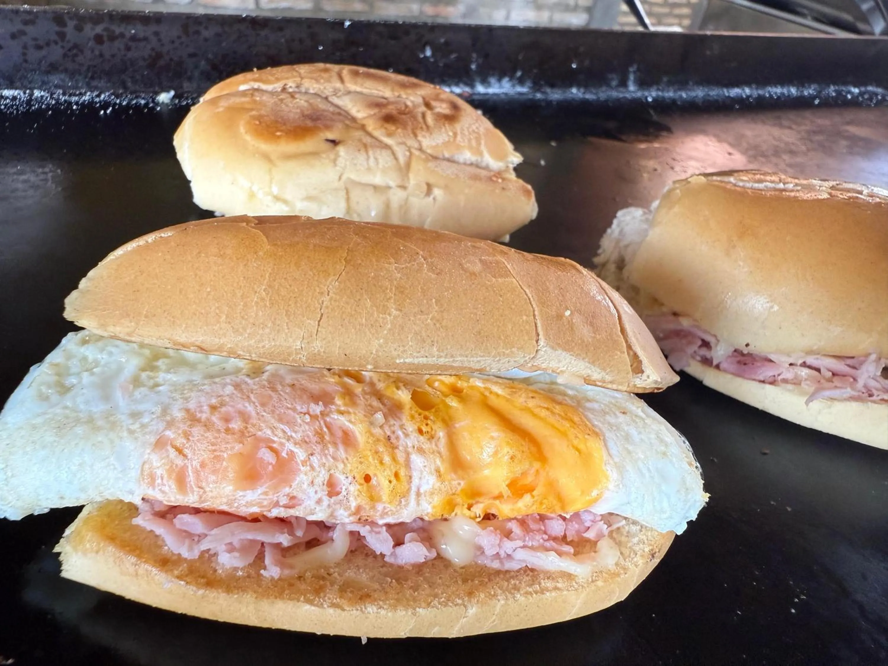 Restaurant/places to eat in Pousada Império do Sol