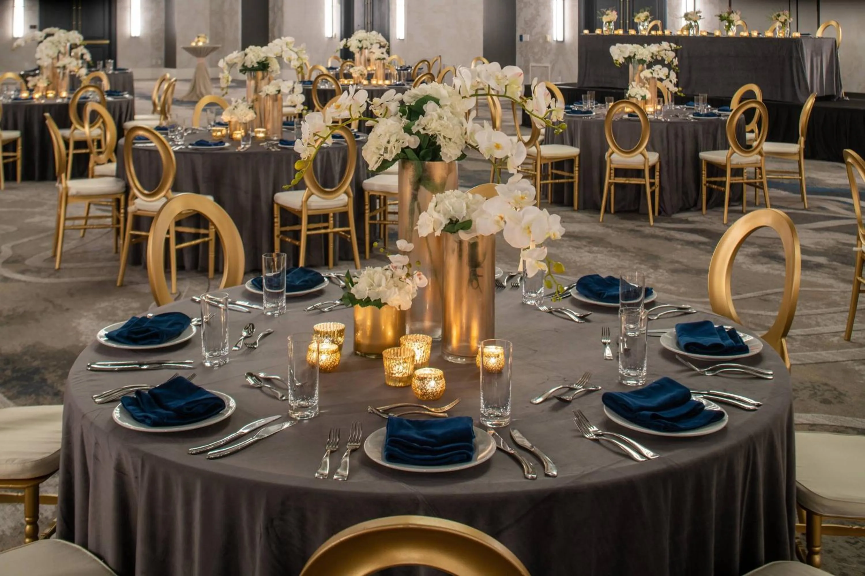 Lobby or reception in New Orleans Marriott Warehouse Arts District