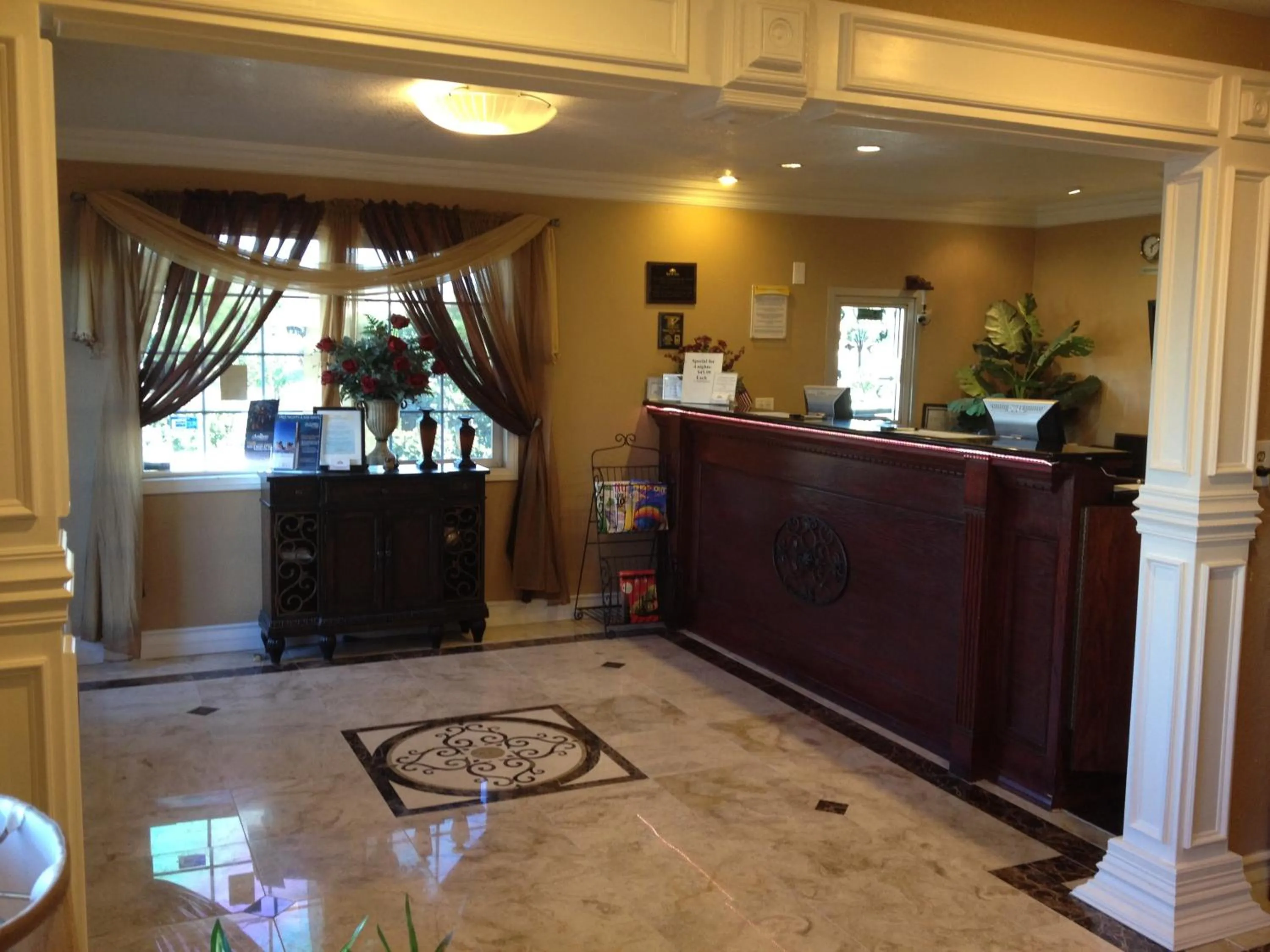 Lobby or reception in Park Avenue Inn & Suites