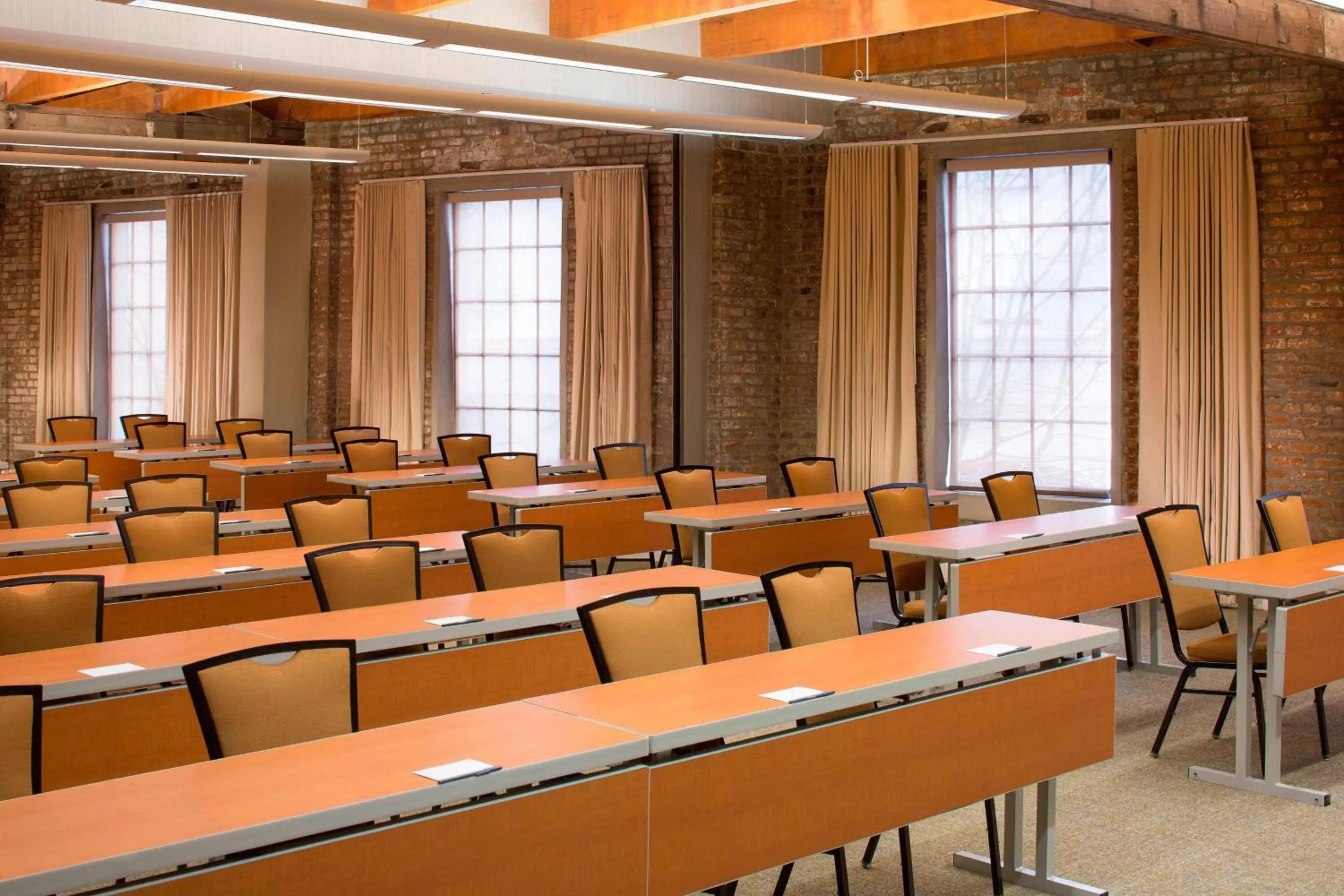 Meeting/conference room in SpringHill Suites by Marriott New Orleans Warehouse Arts District