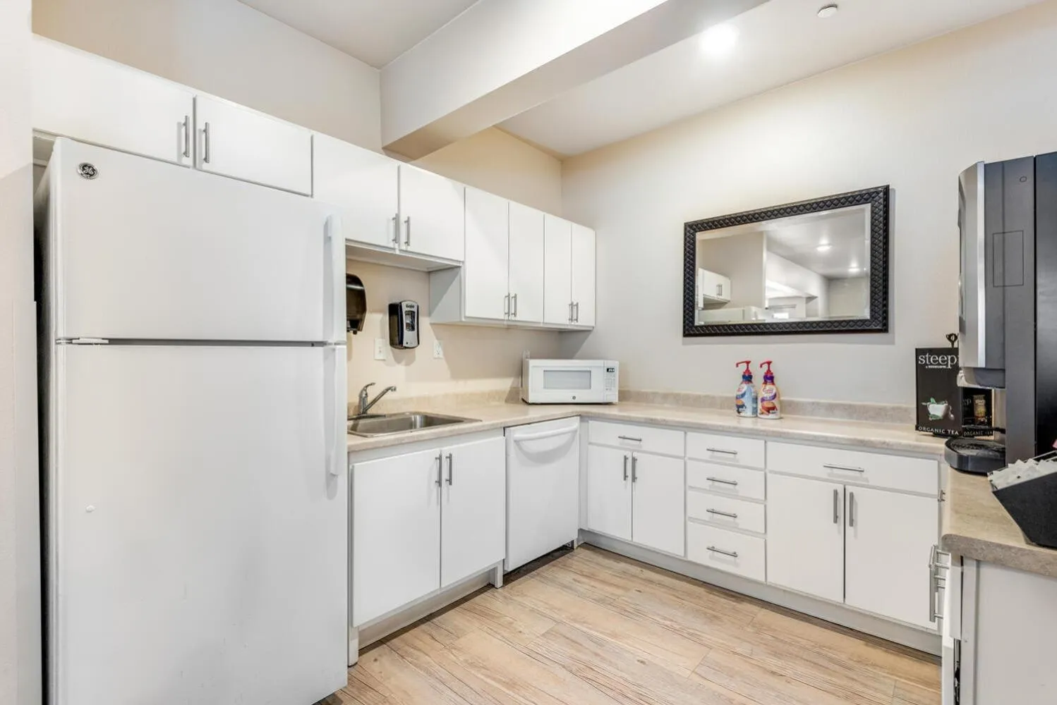 Coffee/tea facilities in Parks Residential Denver