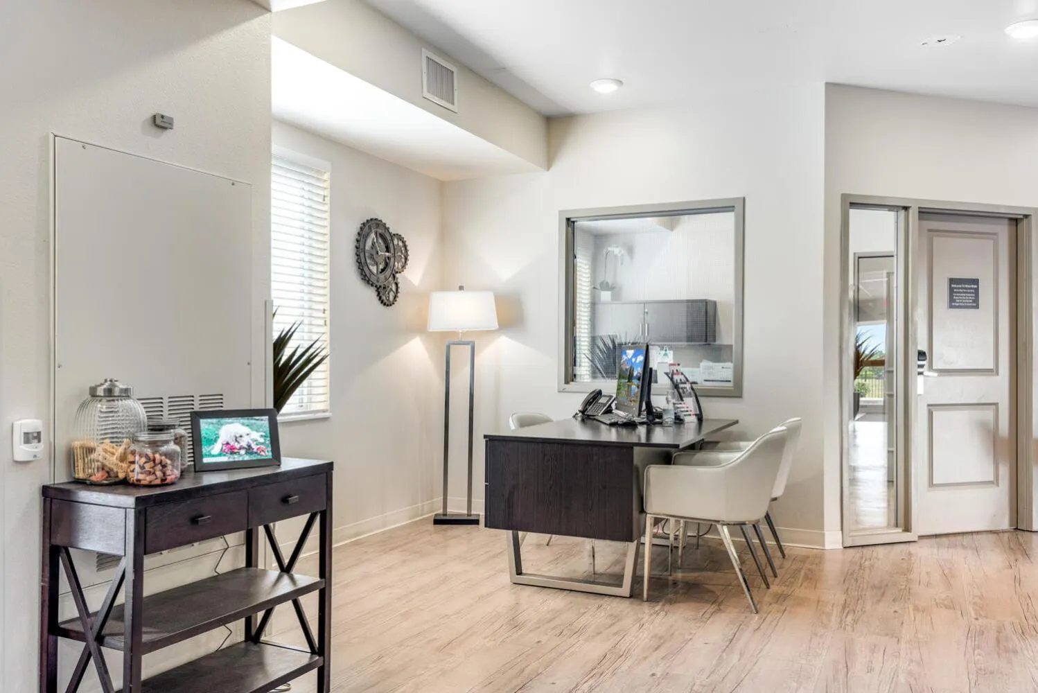 Lobby or reception in Parks Residential Denver