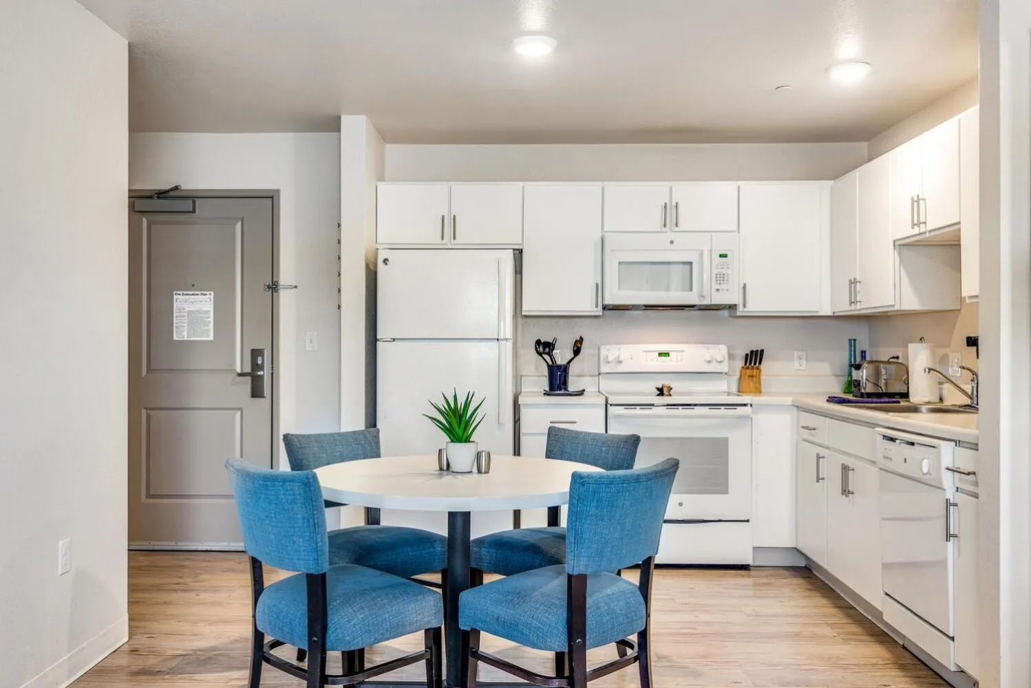 Dining area in Parks Residential Denver