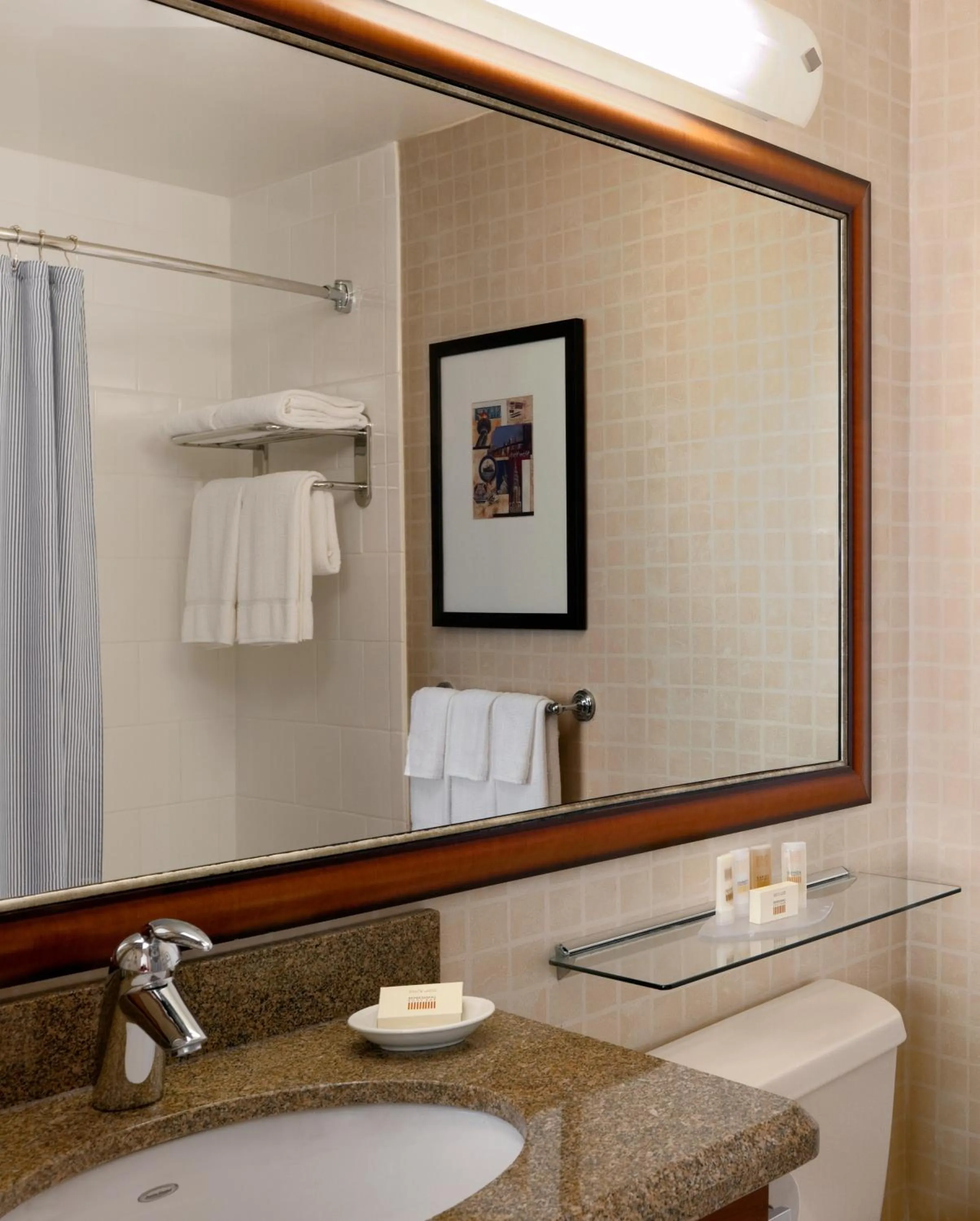 Bathroom in Courtyard by Marriott New York Manhattan/ Fifth Avenue