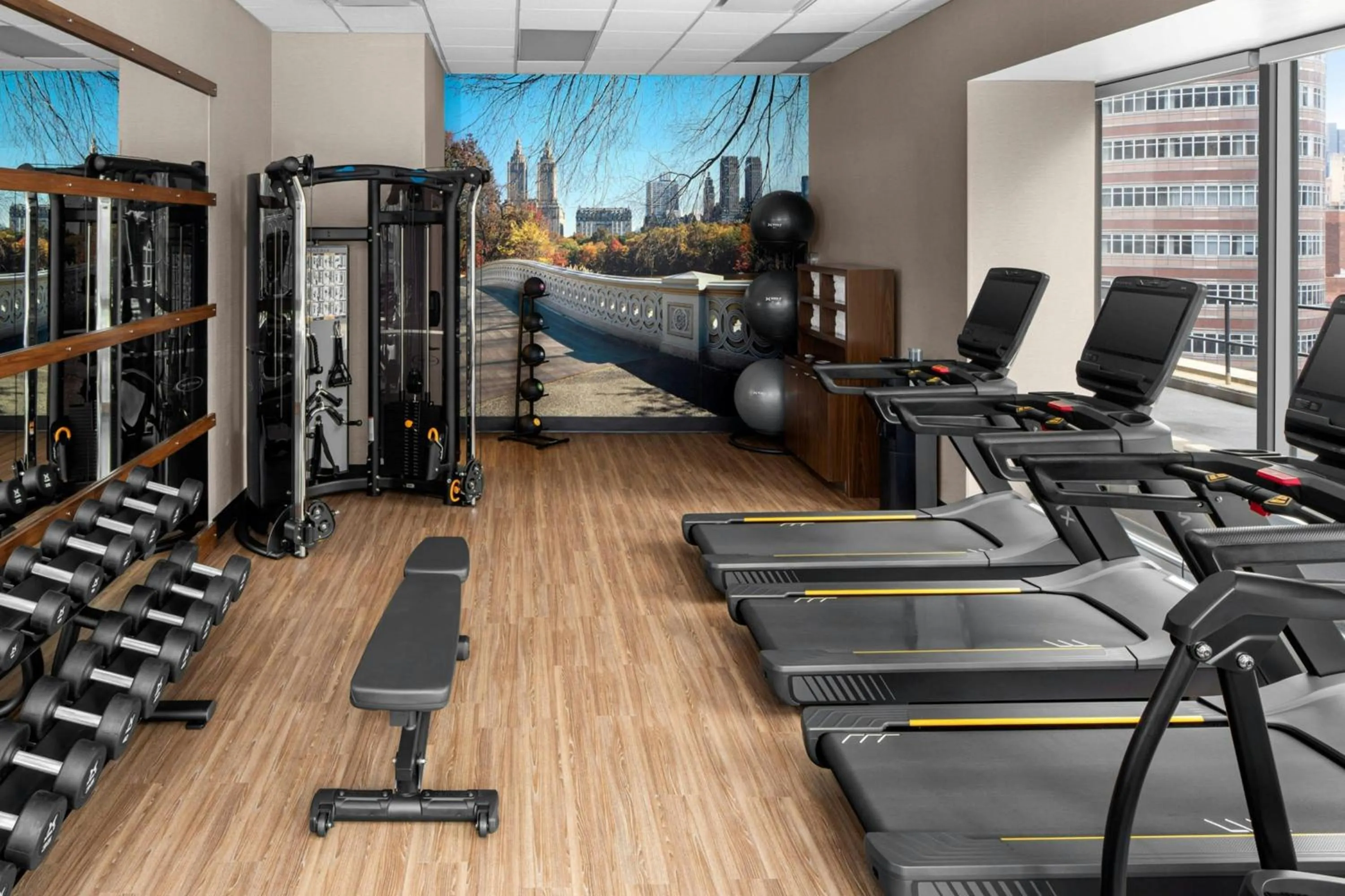 Fitness centre/facilities in Courtyard New York Manhattan/Midtown East