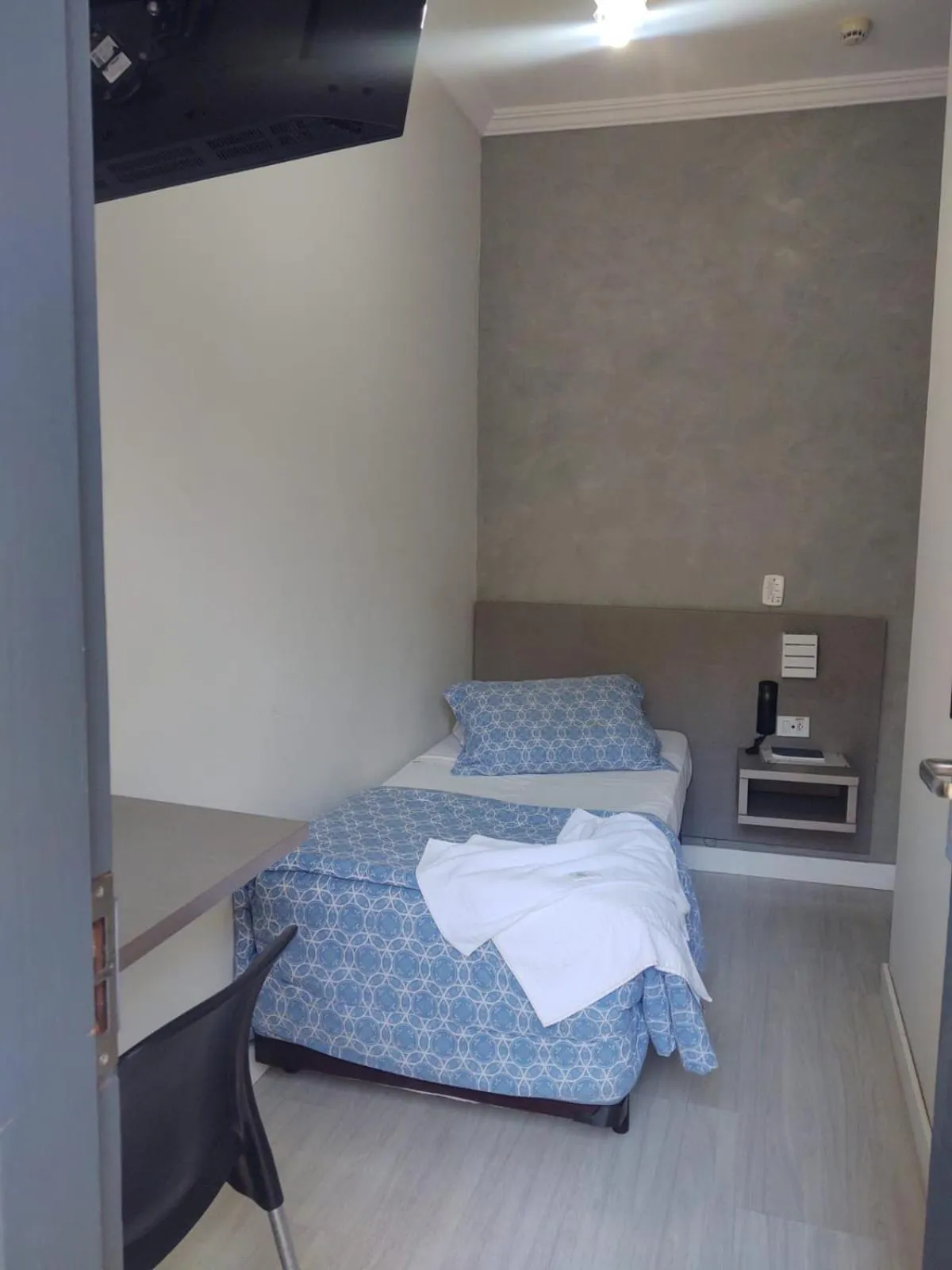 Bed in Hotel Universitario