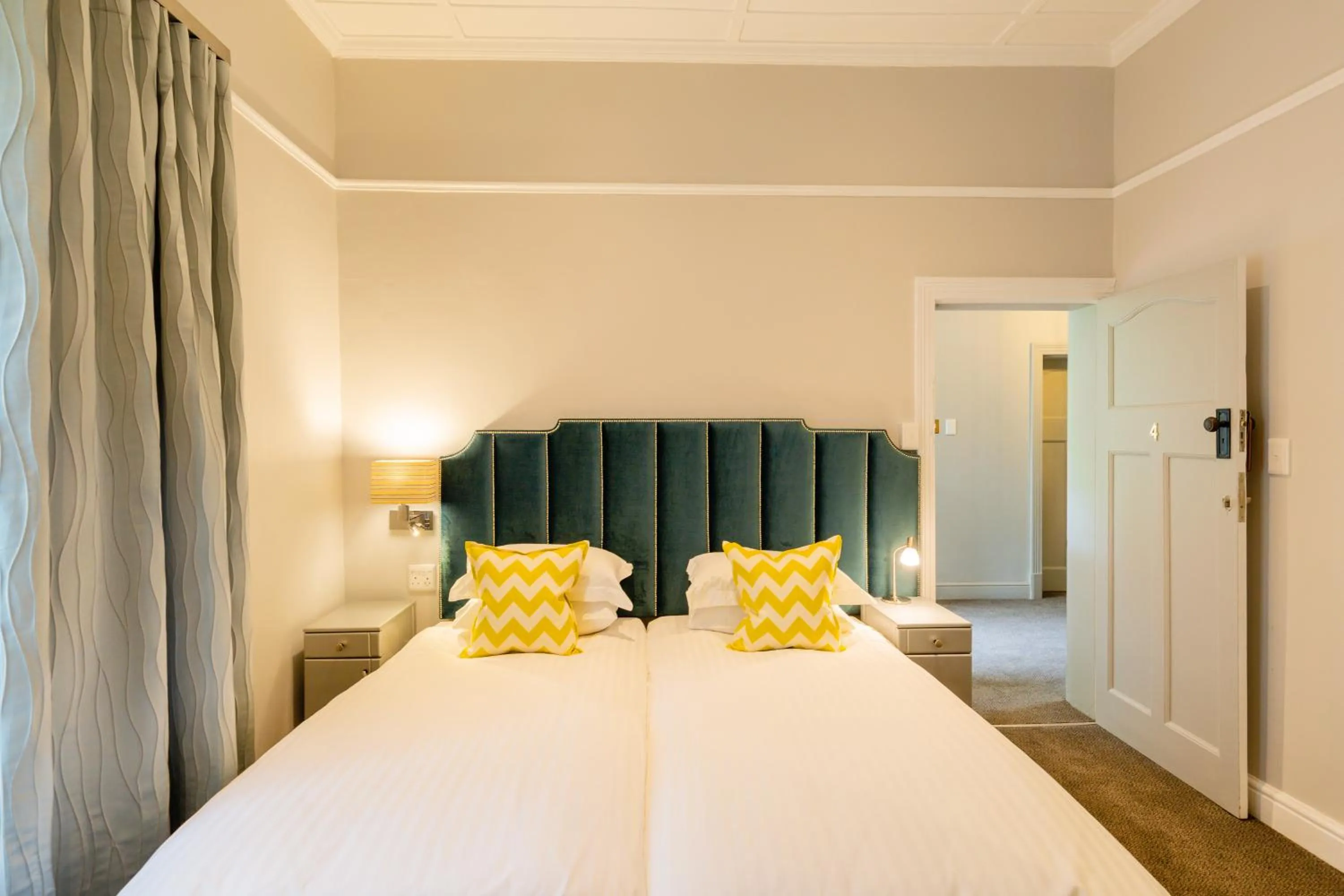 Bedroom, Bed in Eendracht Apartments