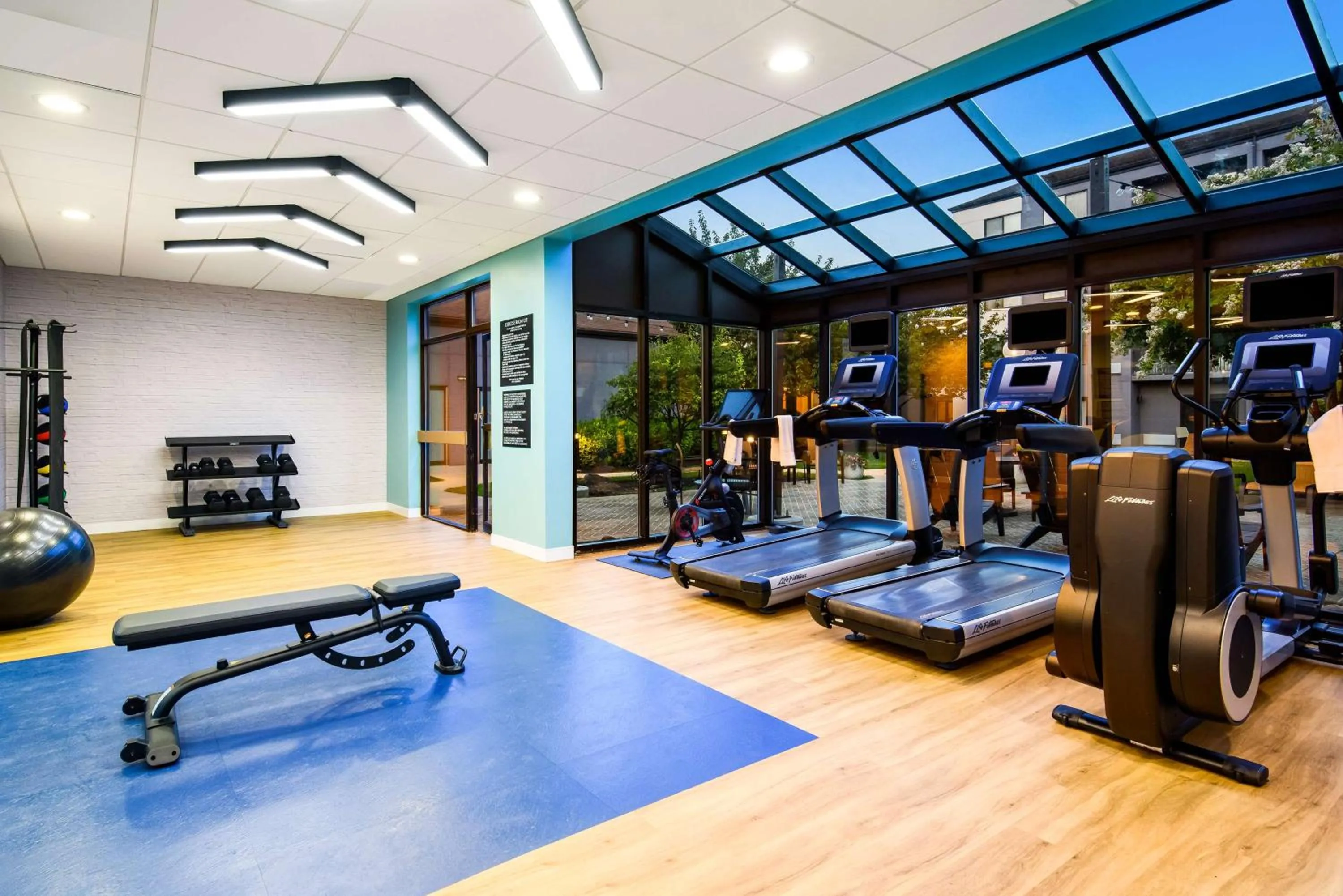 Fitness centre/facilities in Sonesta Select Philadelphia Airport