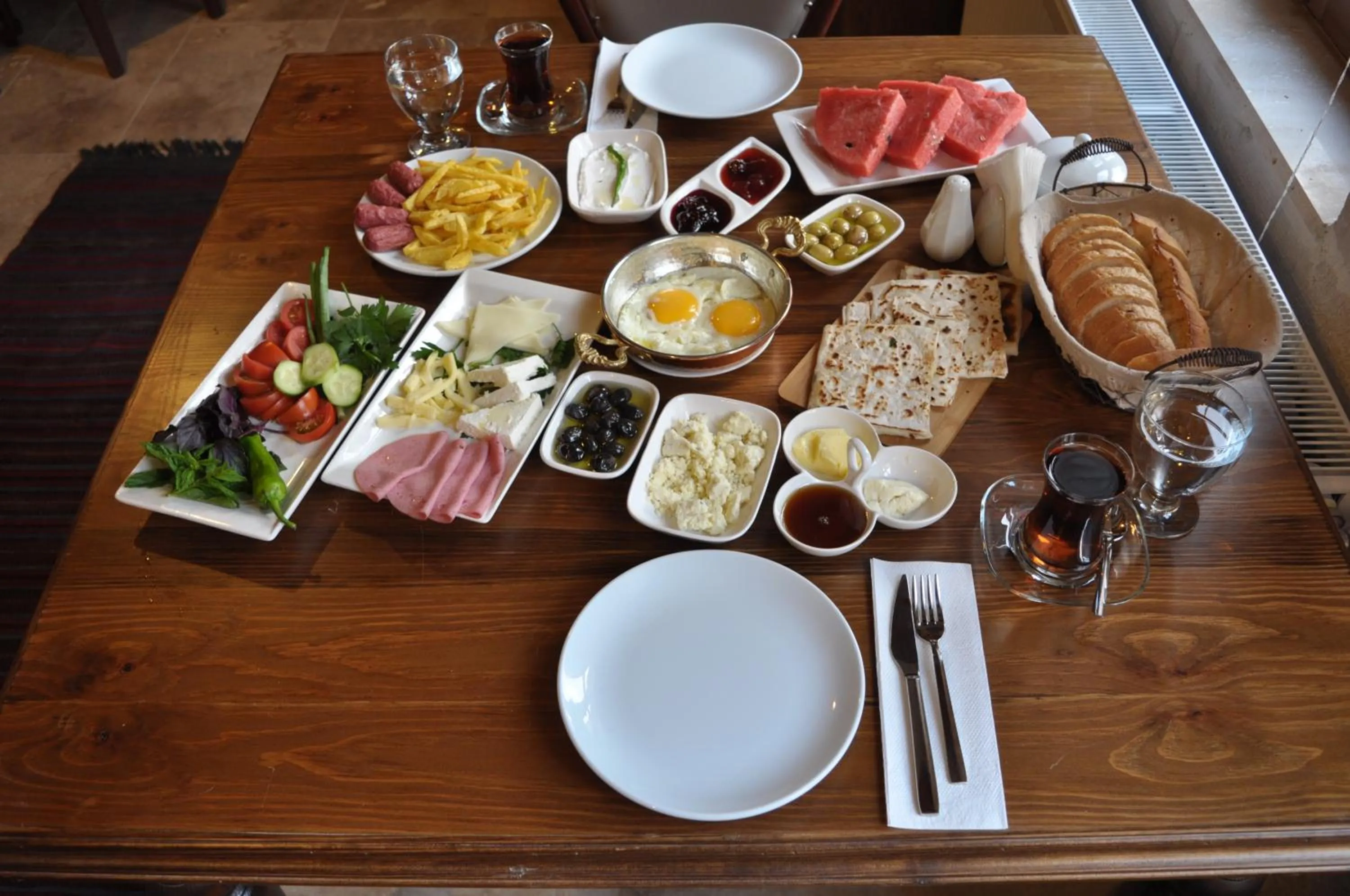 Breakfast in Salkım Cave House
