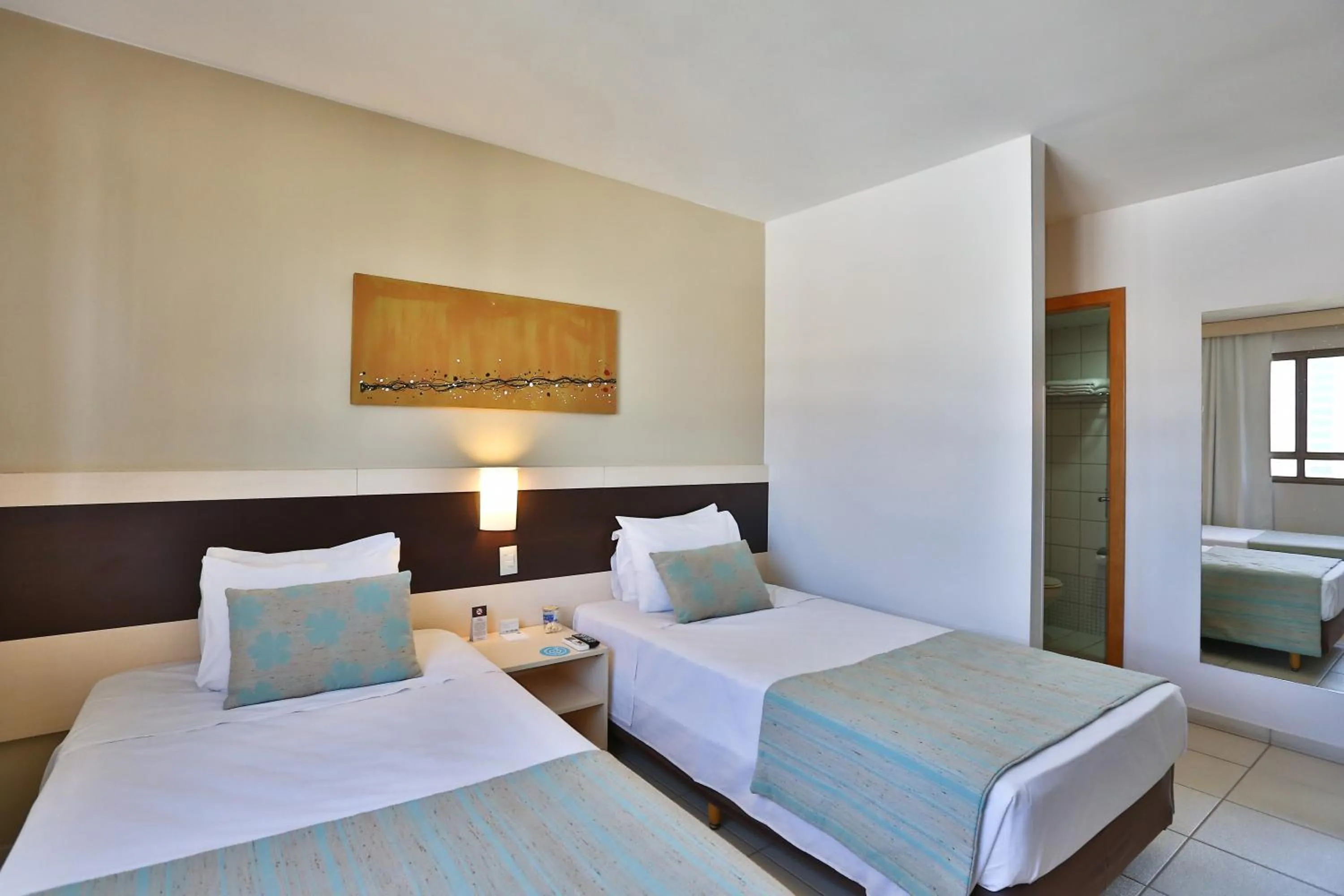 Bed in Comfort Hotel Goiânia