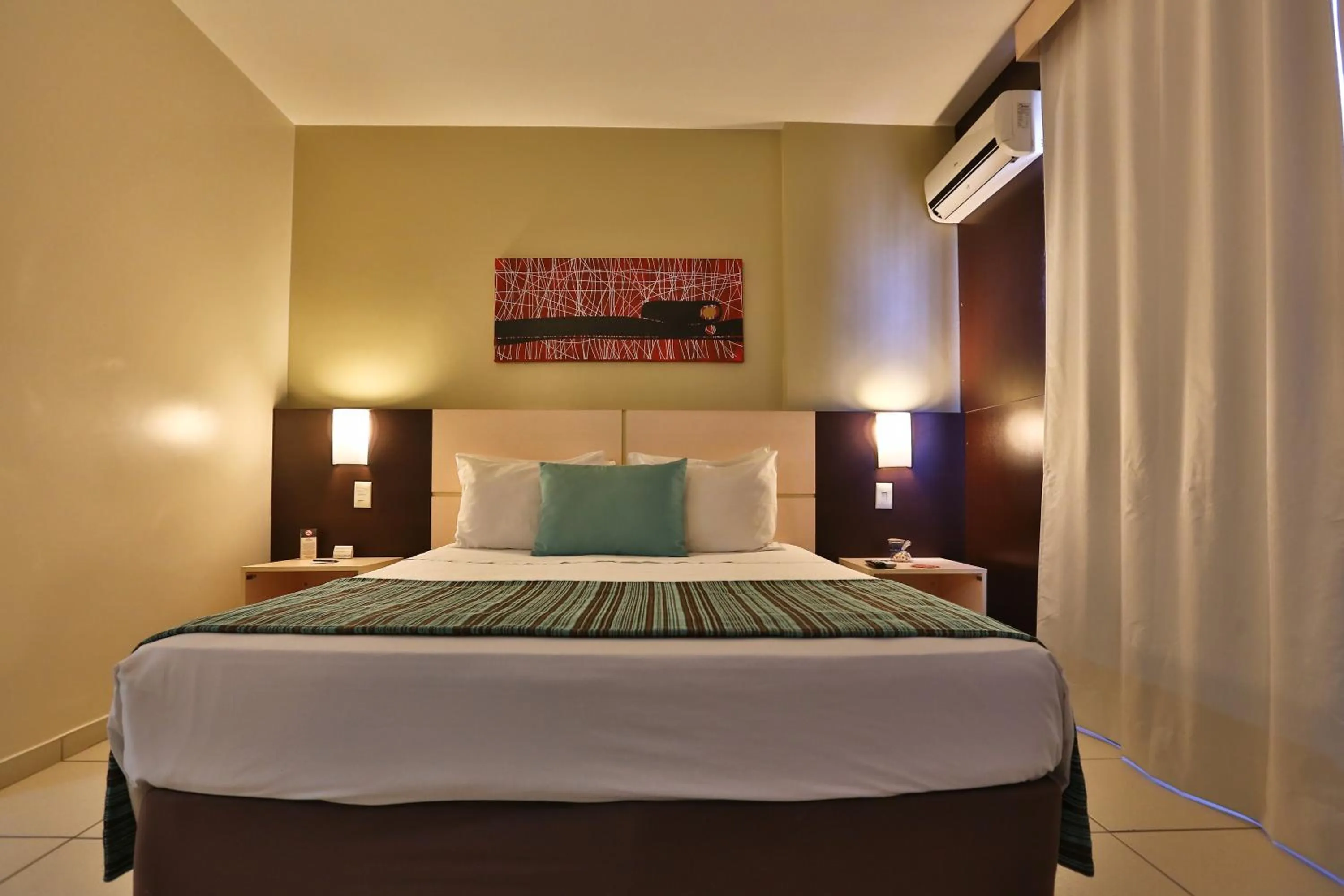 Bed in Comfort Hotel Goiânia