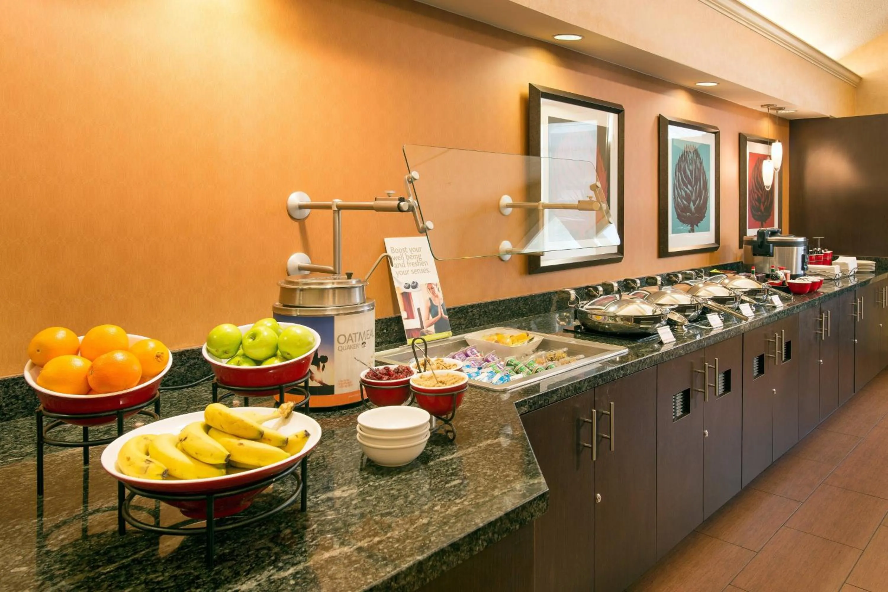 Breakfast in Residence Inn San Diego Sorrento Mesa/Sorrento Valley