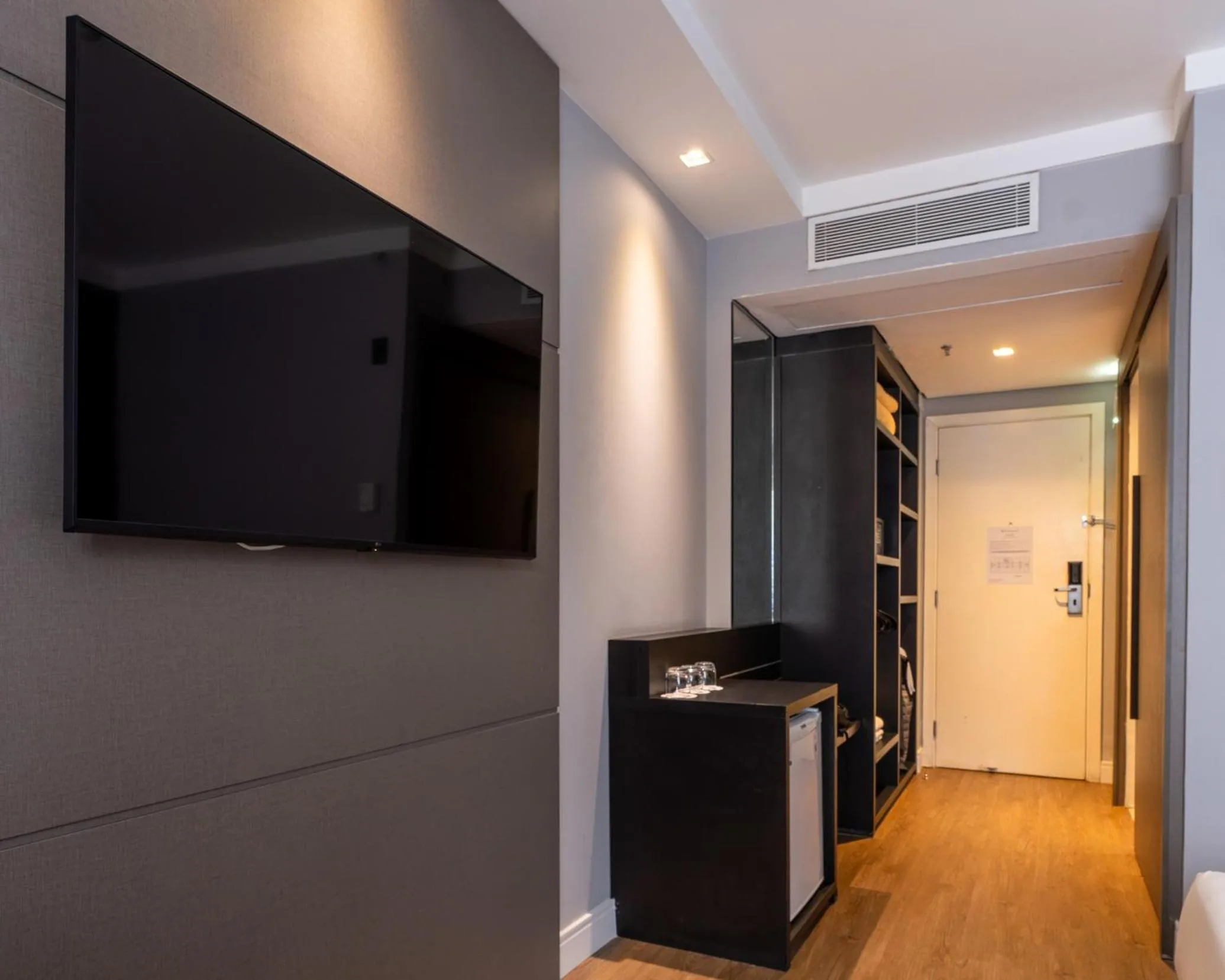 Photo of the whole room in Intercity São Paulo Berrini