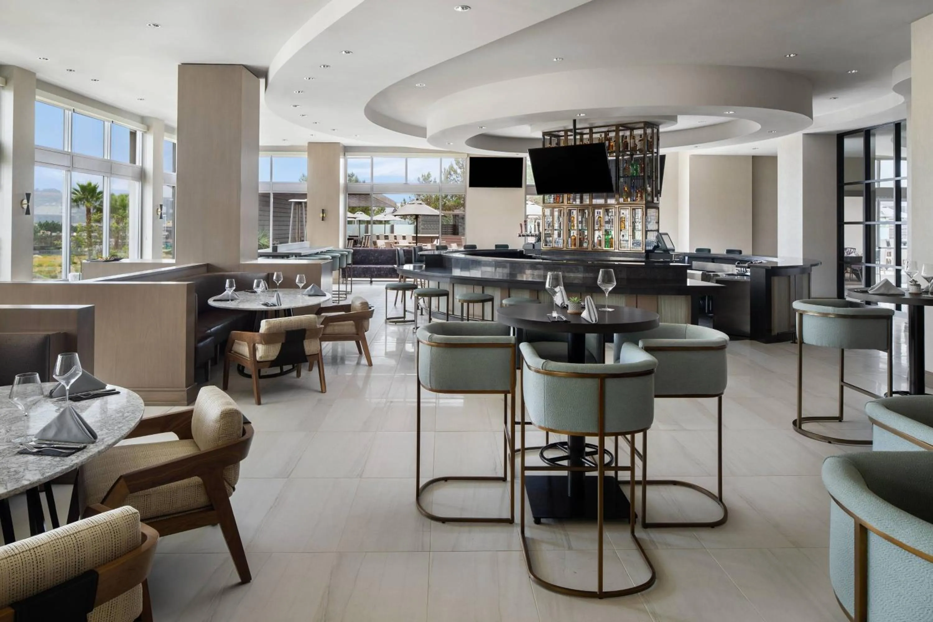 Restaurant/places to eat in San Diego Marriott Del Mar