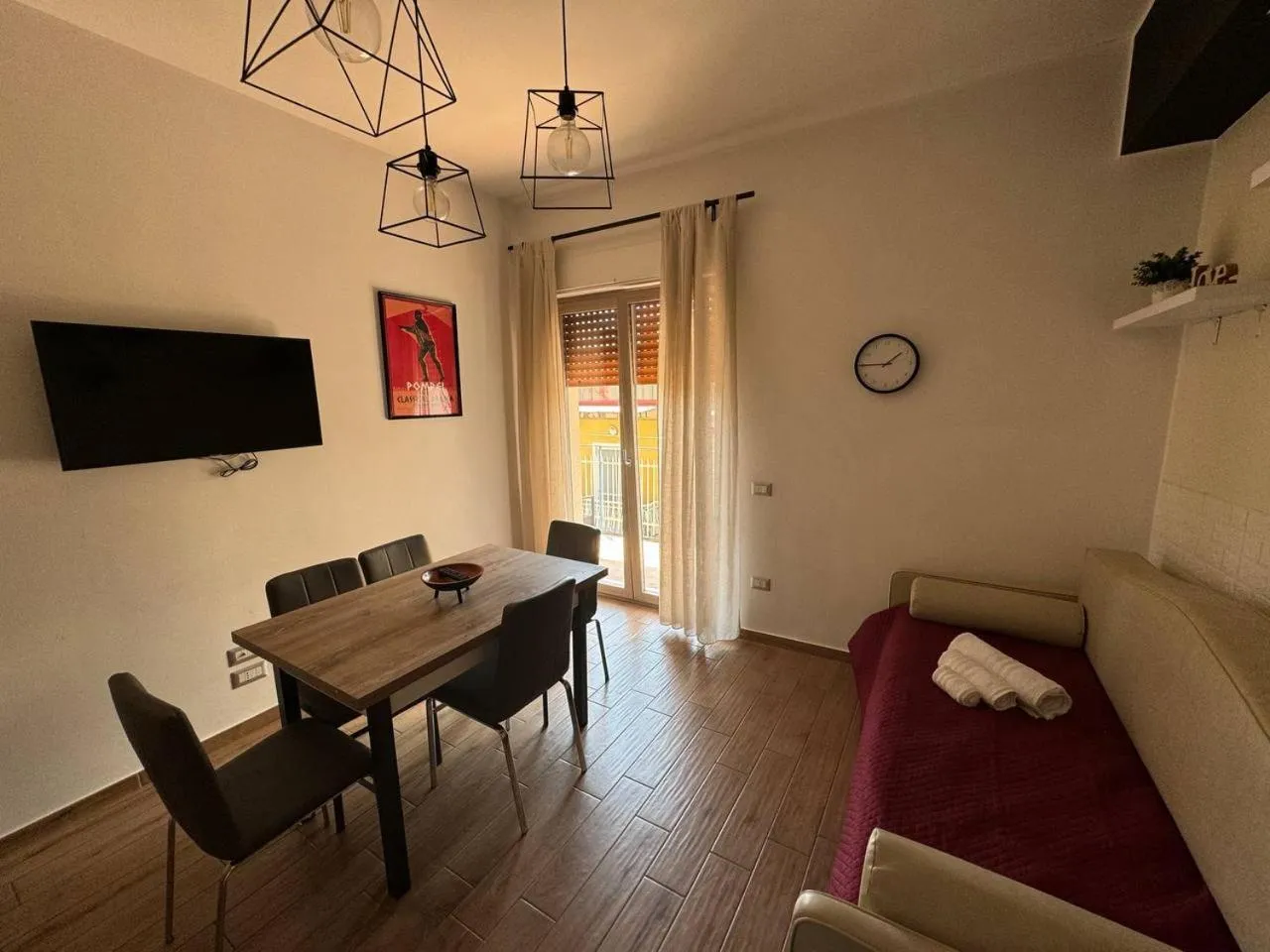 Living room in Pompei Centrum