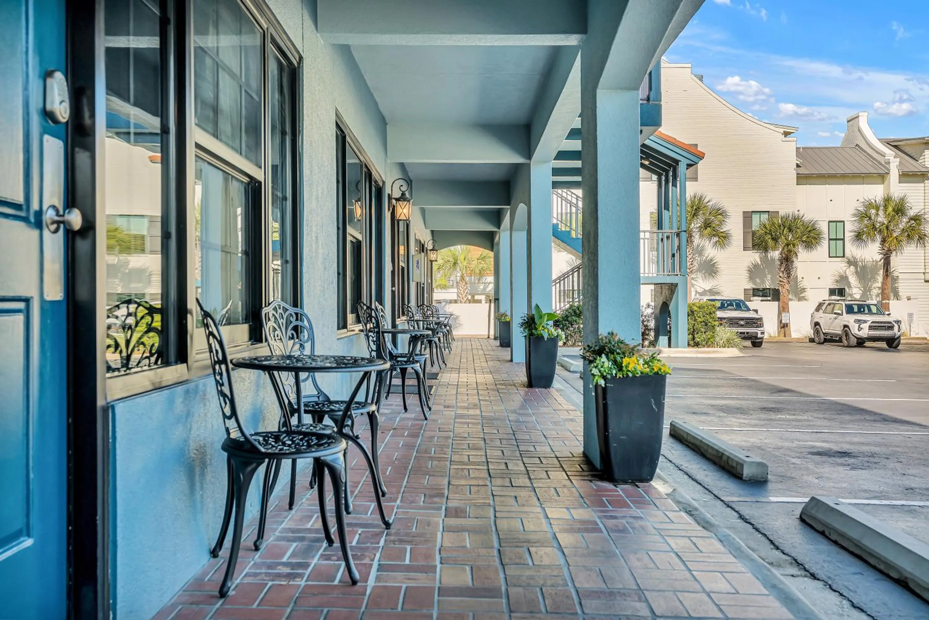Patio in Beachside Inn