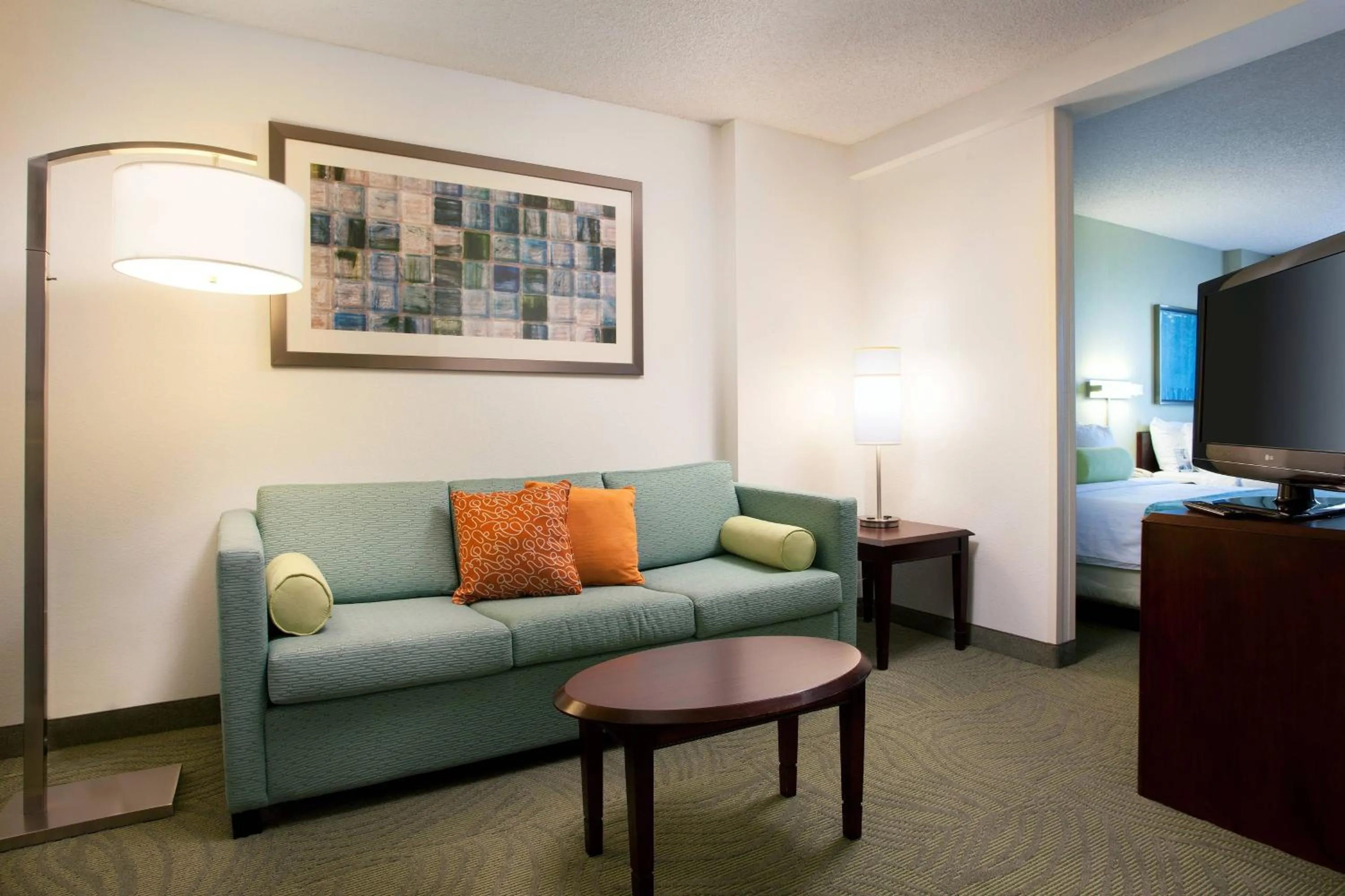 Living room in SpringHill Suites Los Angeles LAX/Manhattan Beach