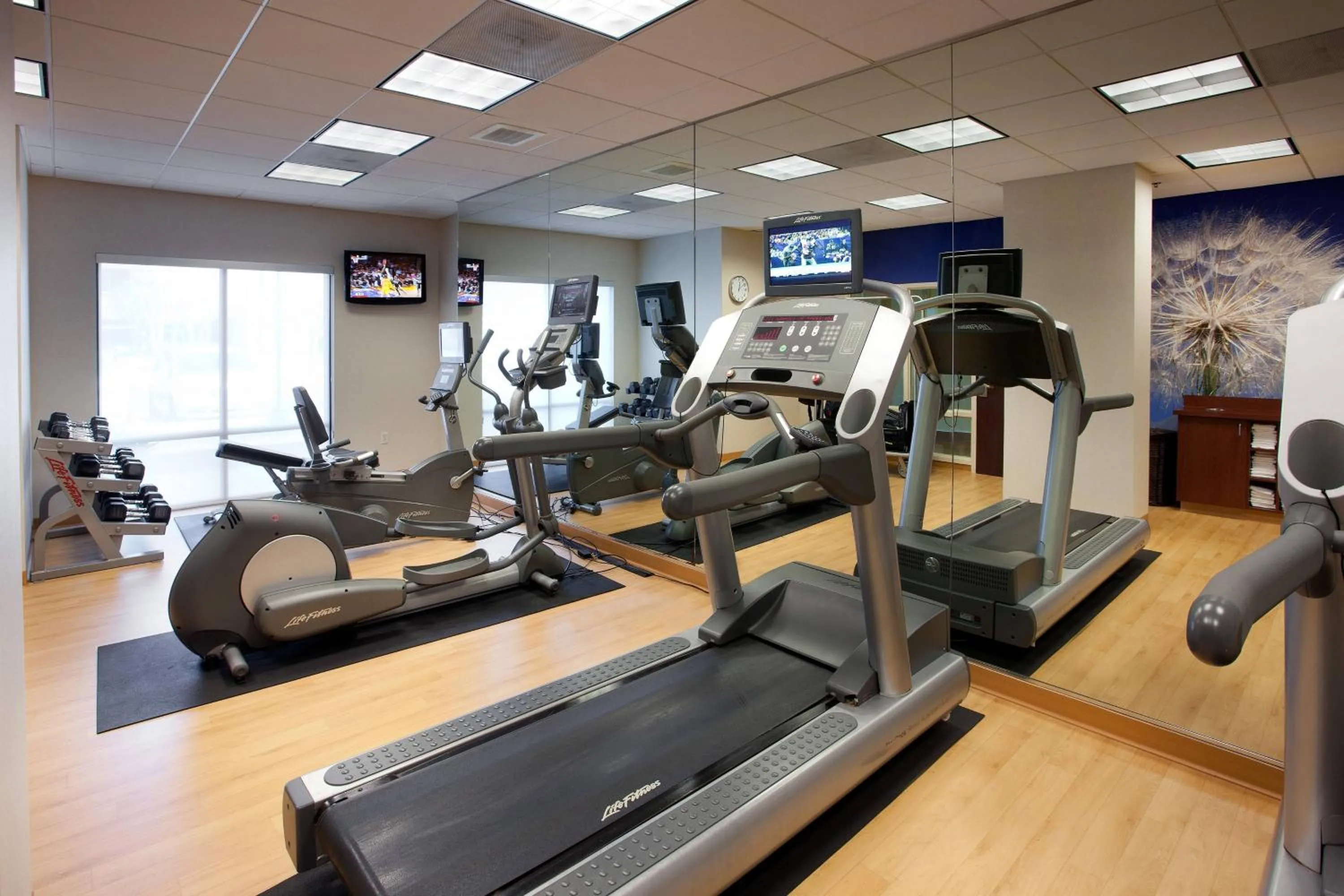Fitness centre/facilities in SpringHill Suites Los Angeles LAX/Manhattan Beach