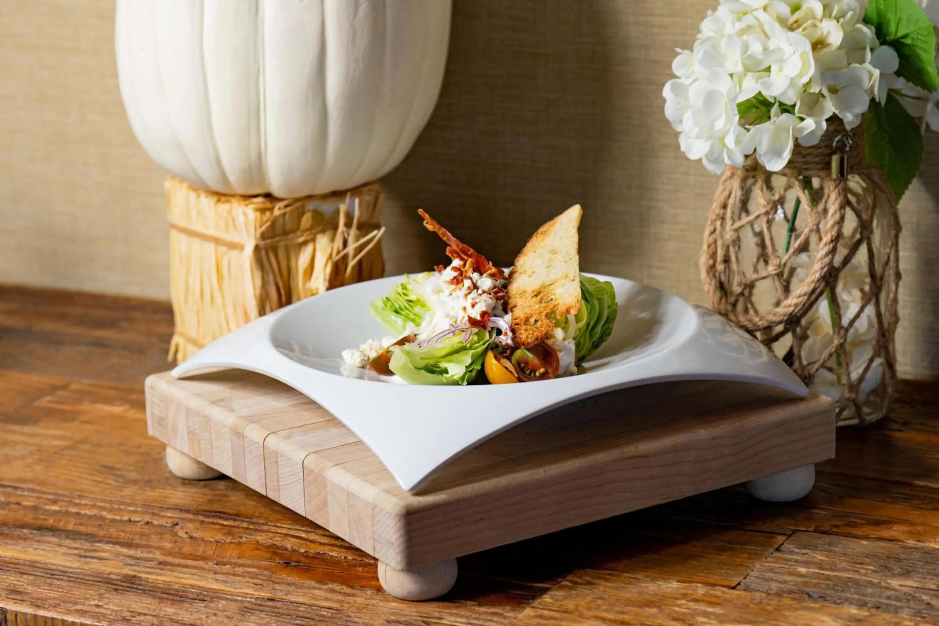 Restaurant/places to eat in Marriott Marquis San Diego Marina