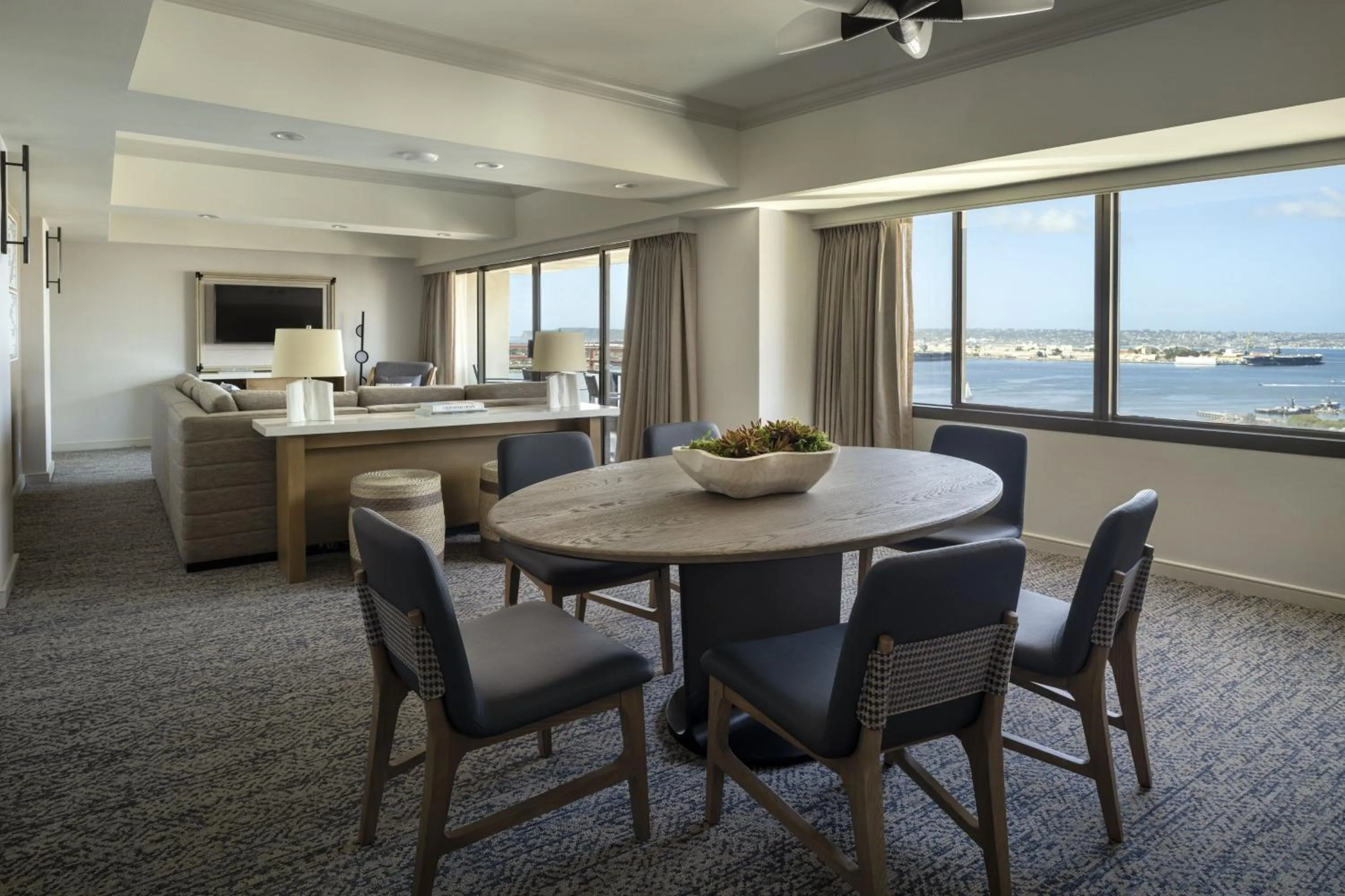 Bedroom in Marriott Marquis San Diego Marina