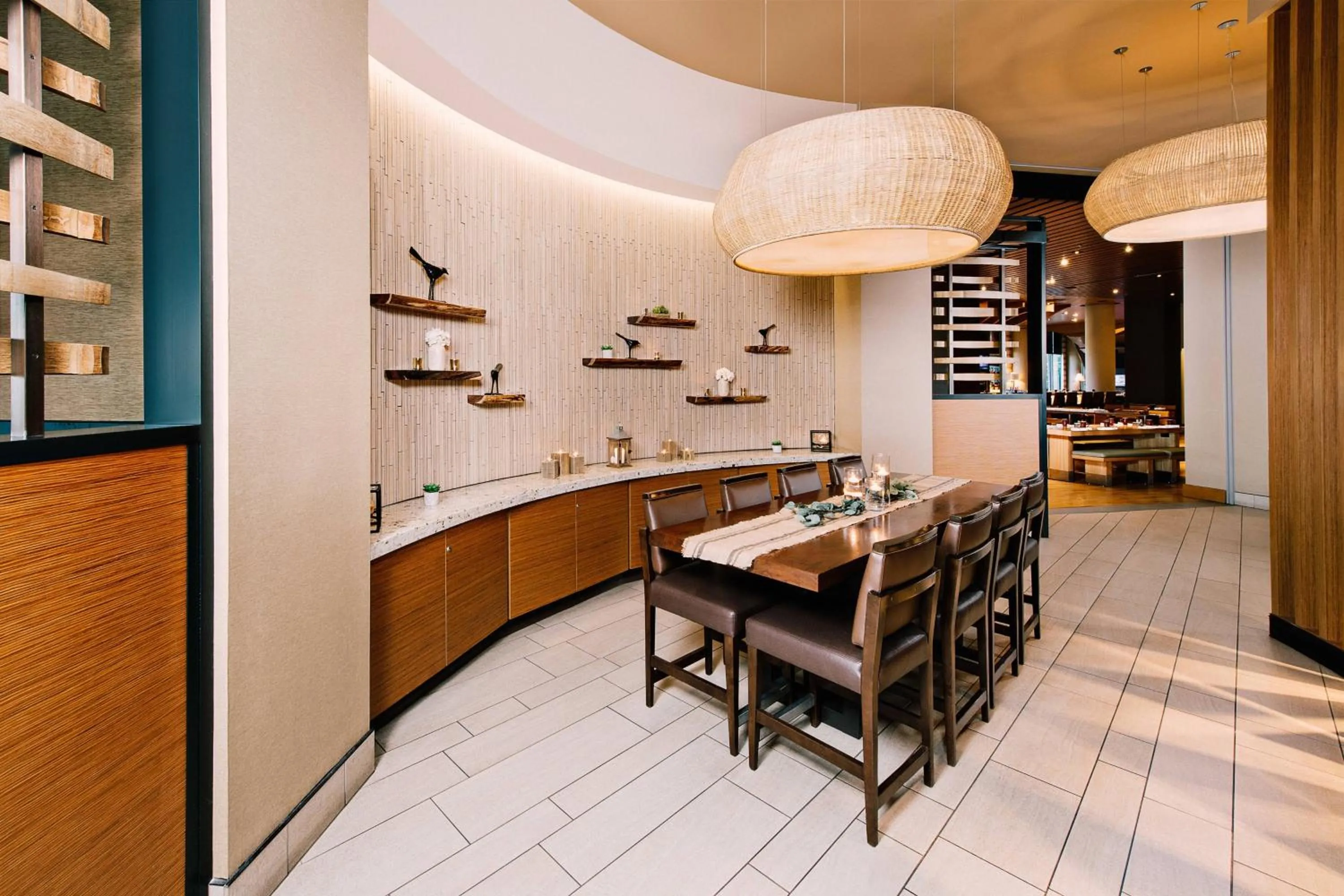 Lounge or bar in Marriott Marquis San Diego Marina