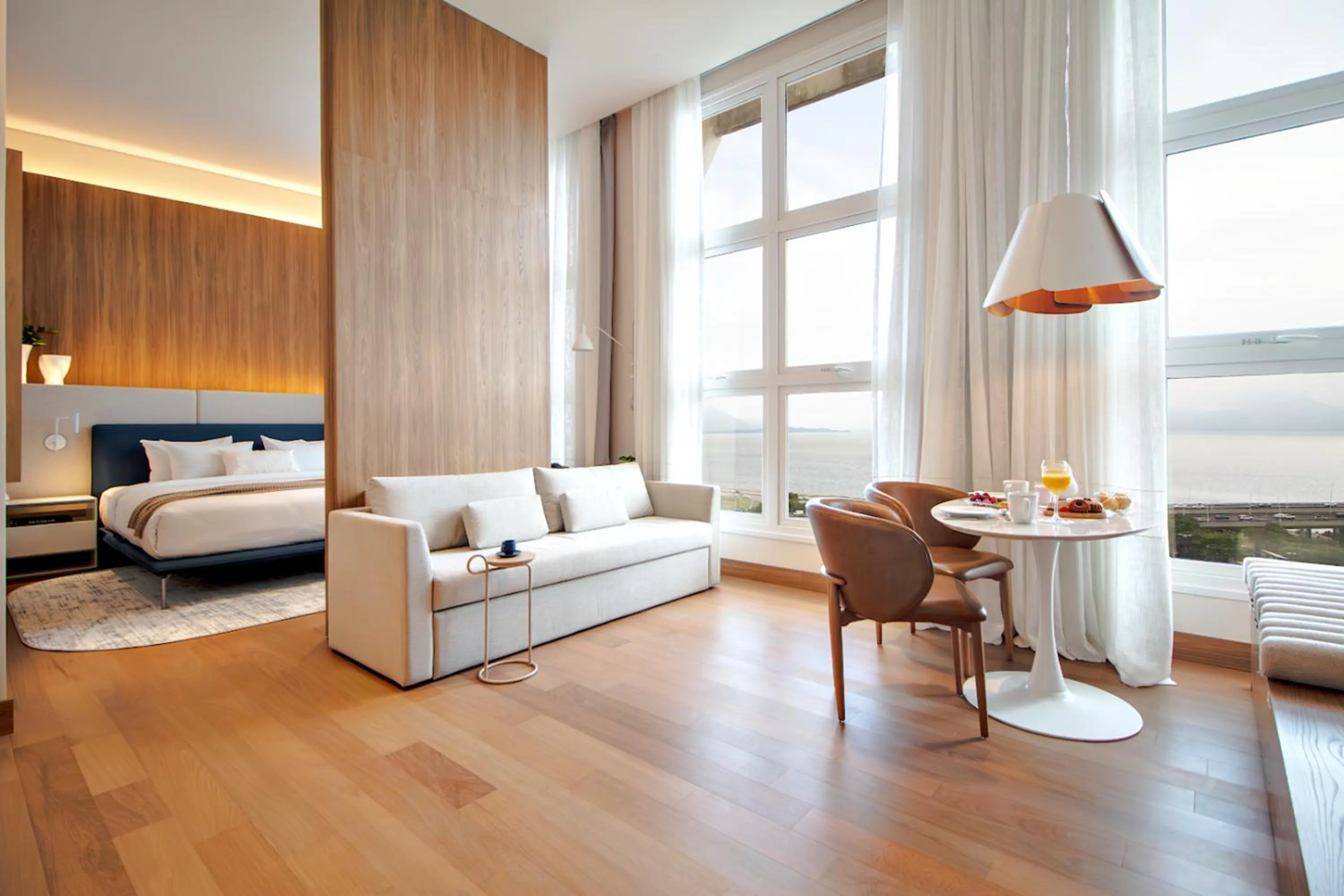 Living room, Bed in Intercity Florianopolis