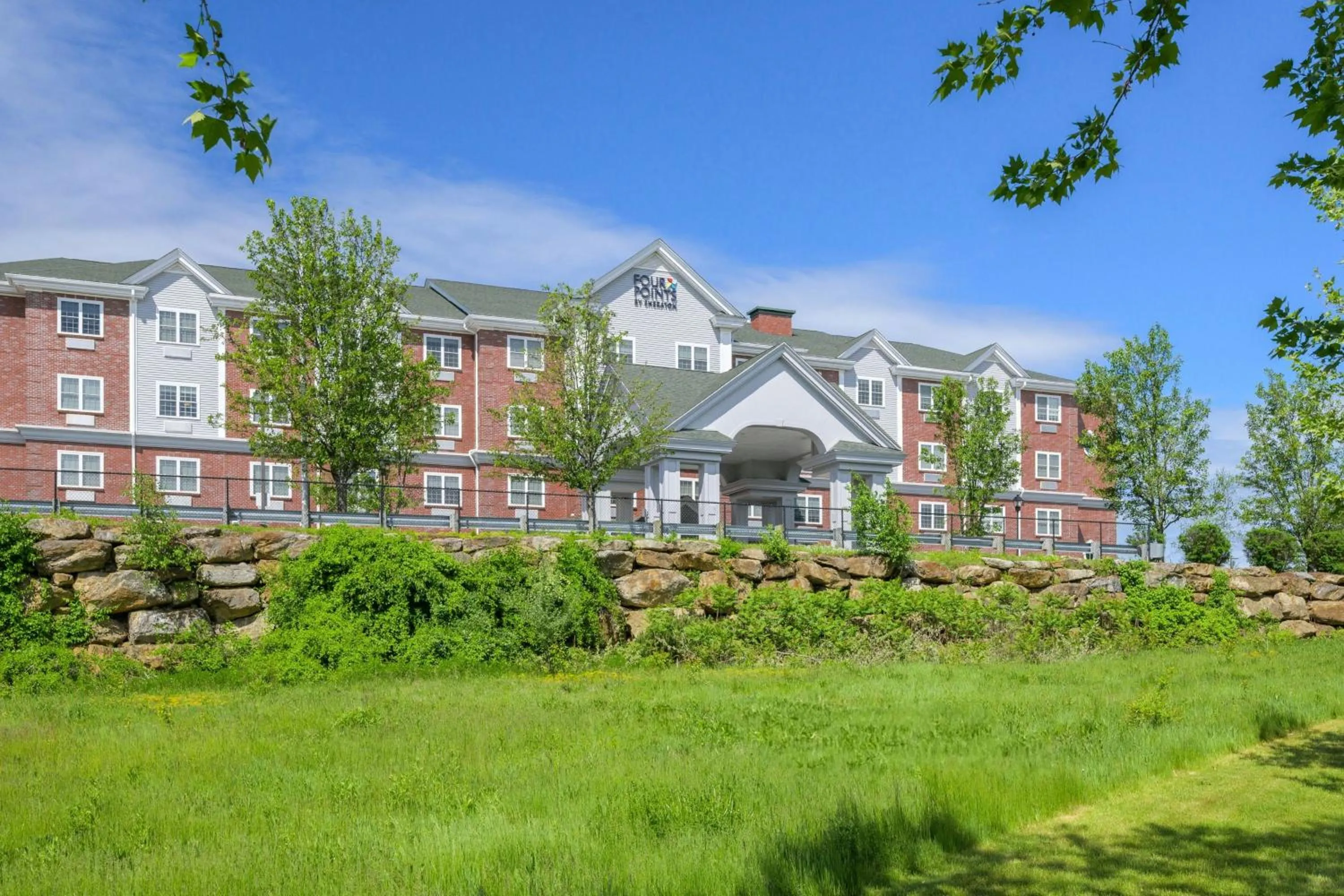 Property building in Four Points by Sheraton Bedford Manchester Airport