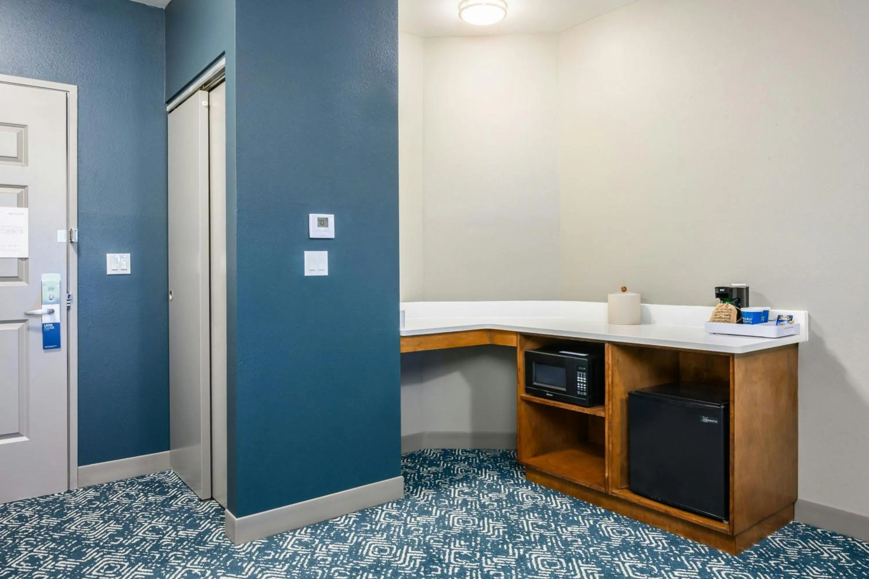 Bedroom in Four Points by Sheraton Bedford Manchester Airport