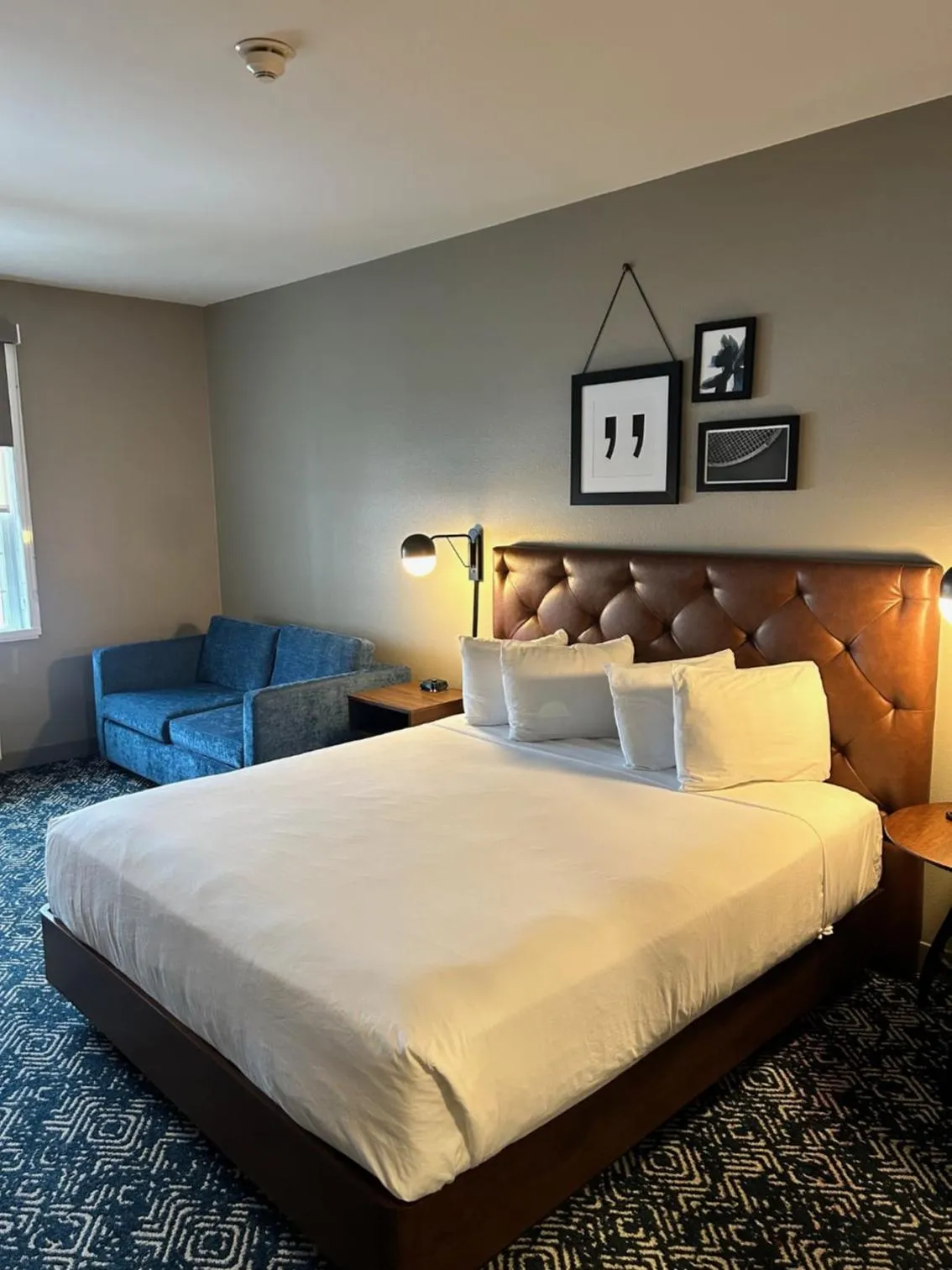 Bed in Country Inn & Suites by Radisson, Manchester Airport, NH