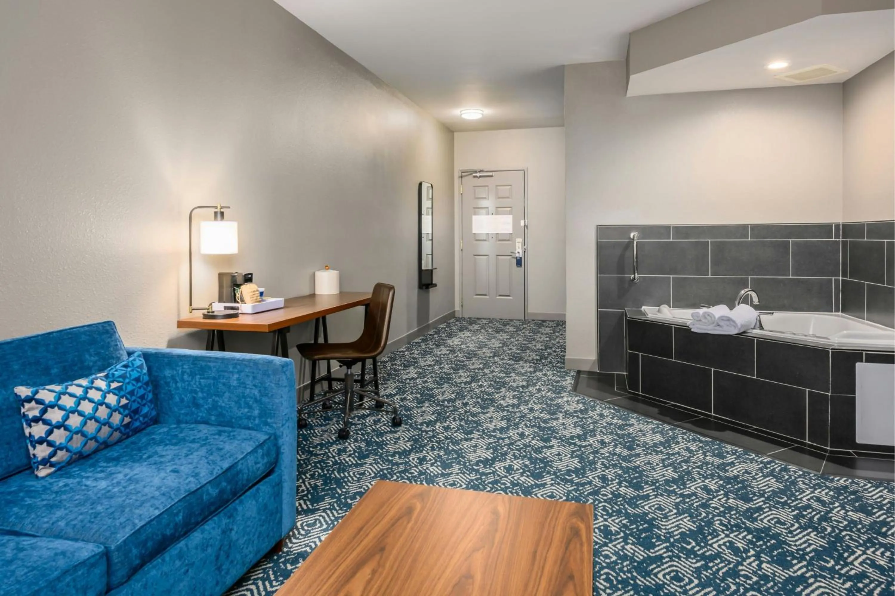 Bedroom in Four Points by Sheraton Bedford Manchester Airport