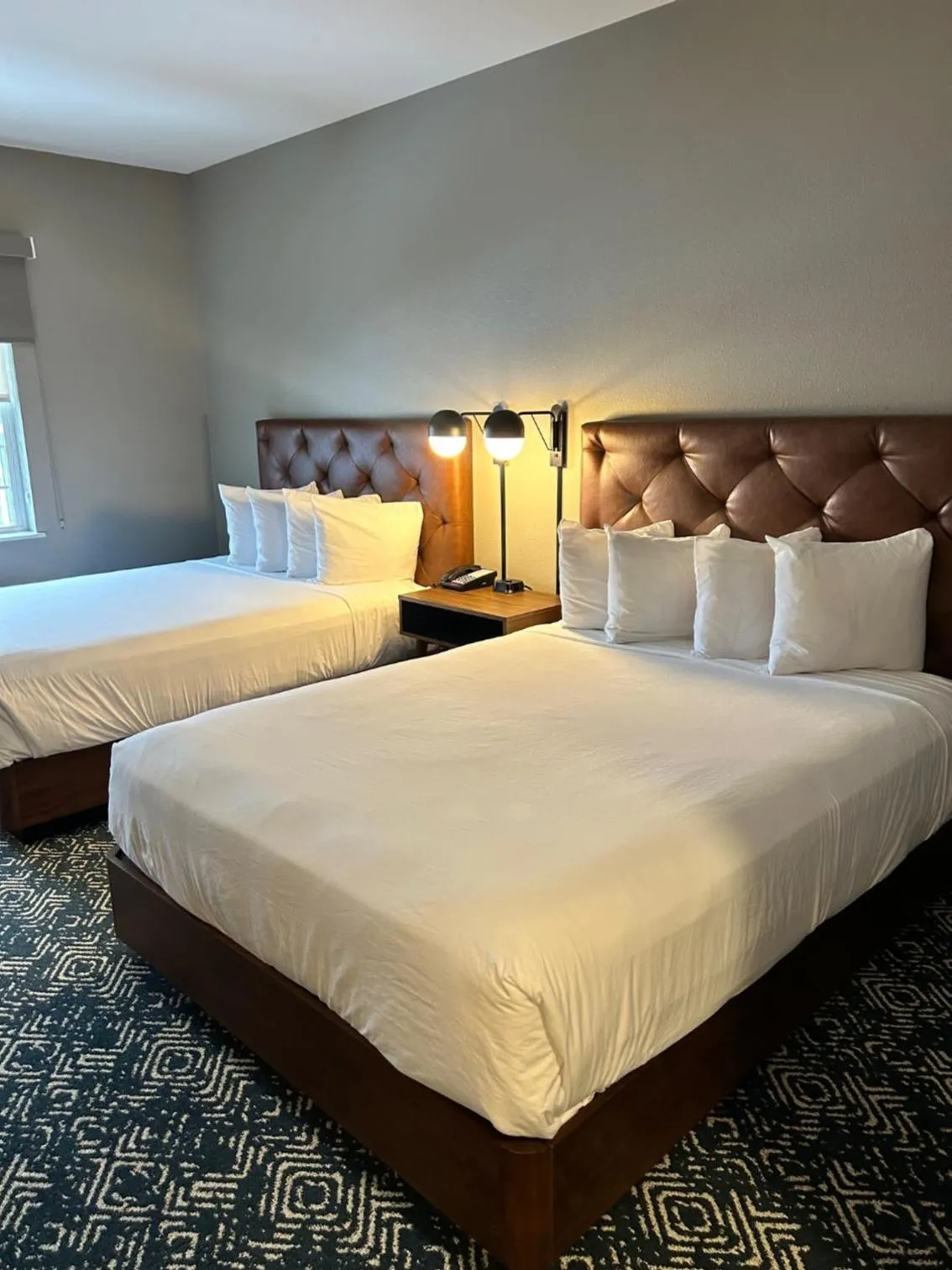 Bed in Country Inn & Suites by Radisson, Manchester Airport, NH