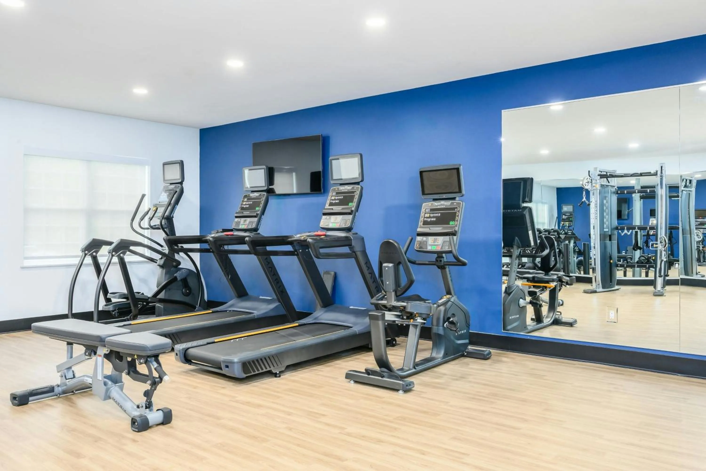 Fitness centre/facilities in Four Points by Sheraton Bedford Manchester Airport