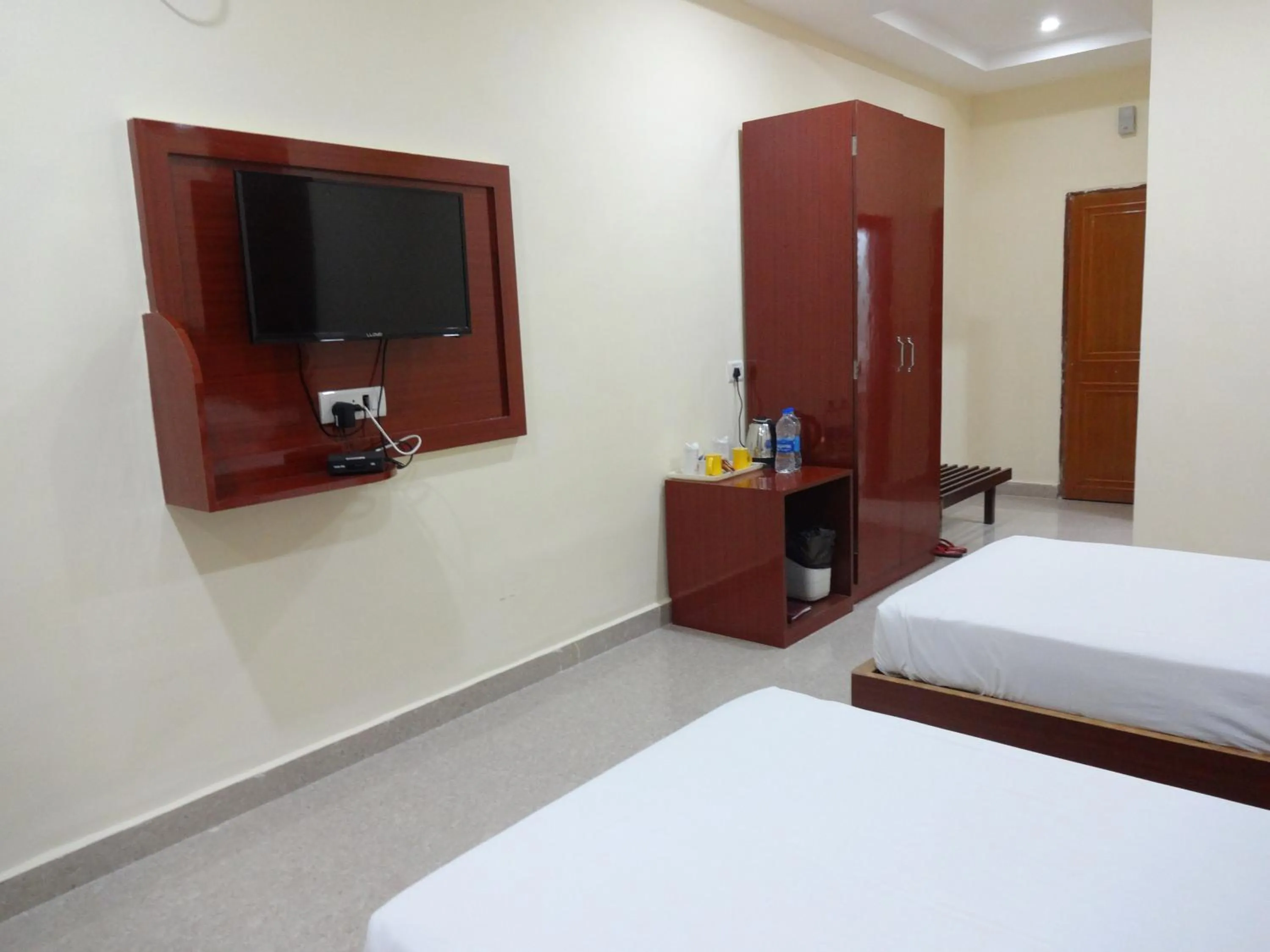 Bed in Indo Hokke Hotel