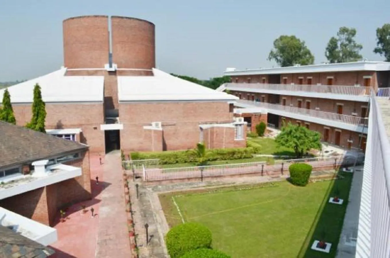 Property building in Indo Hokke Hotel