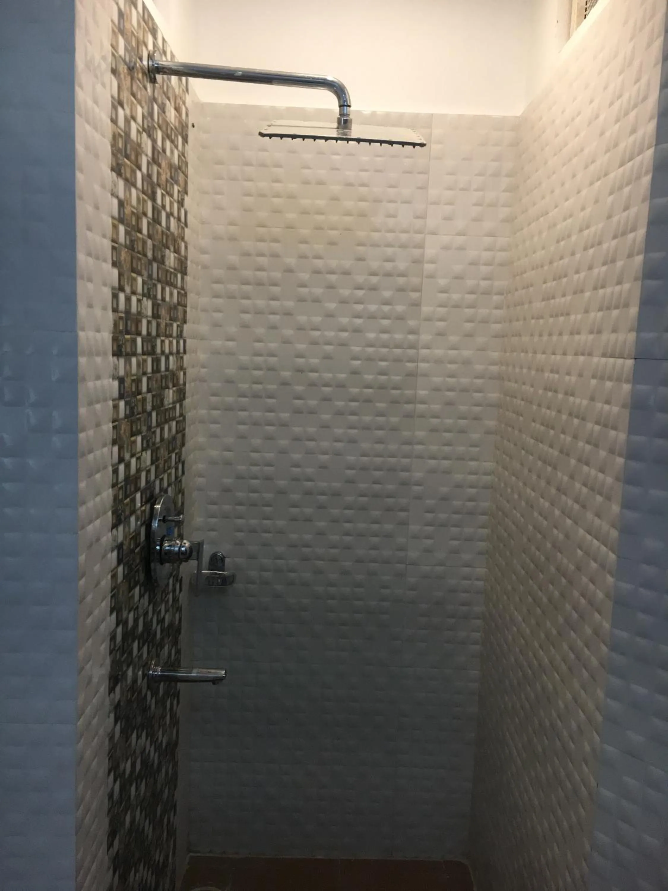 Bathroom in Indo Hokke Hotel