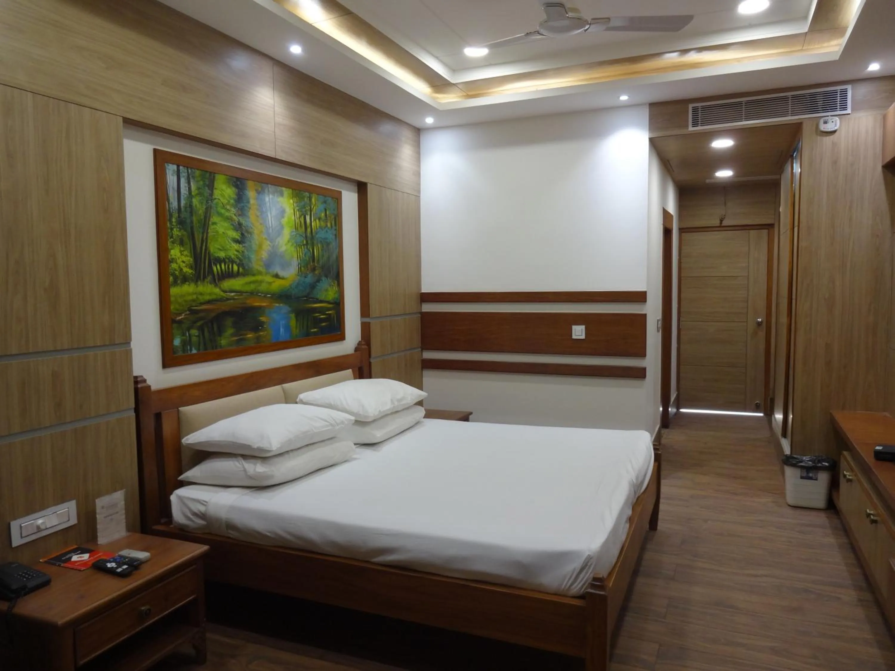 Decorative detail, Bed in Indo Hokke Hotel