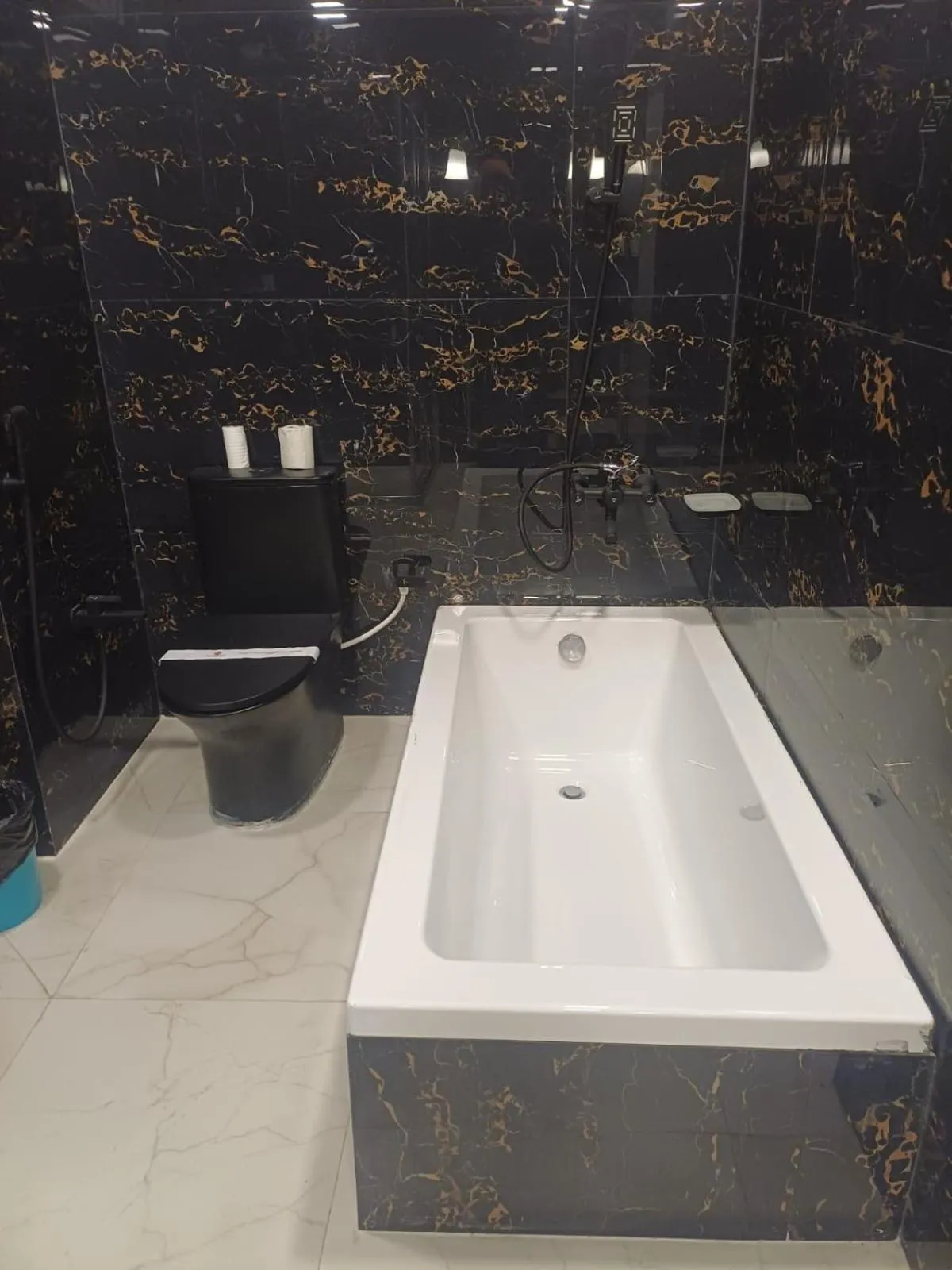 Bathroom in Indo Hokke Hotel