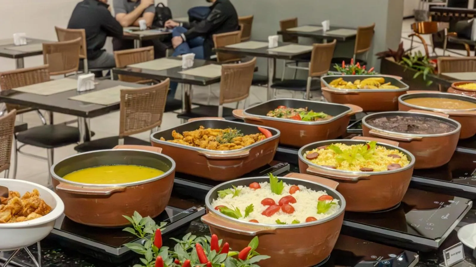 Restaurant/places to eat in Nobile Inn Jundiaí