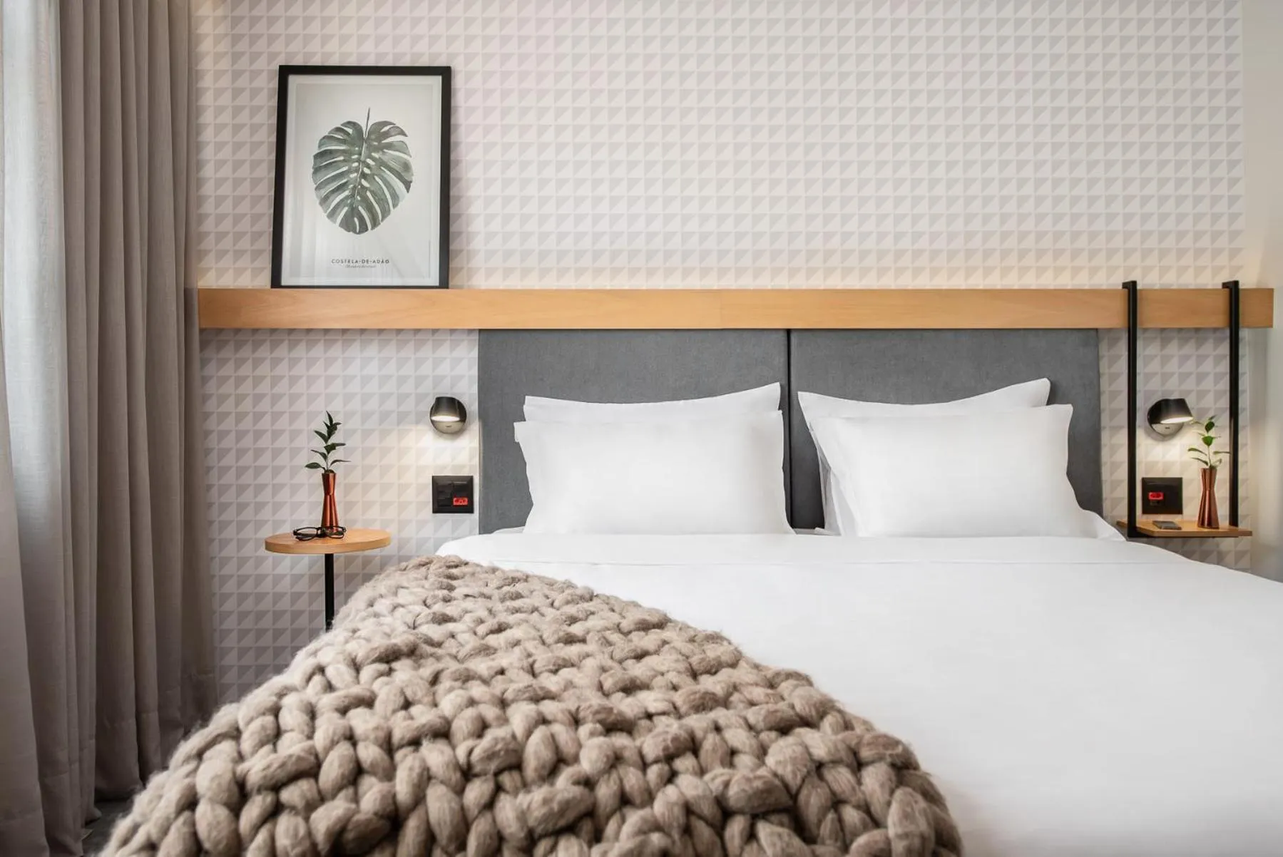 Photo of the whole room, Bed in Intercity Porto Alegre Aeroporto