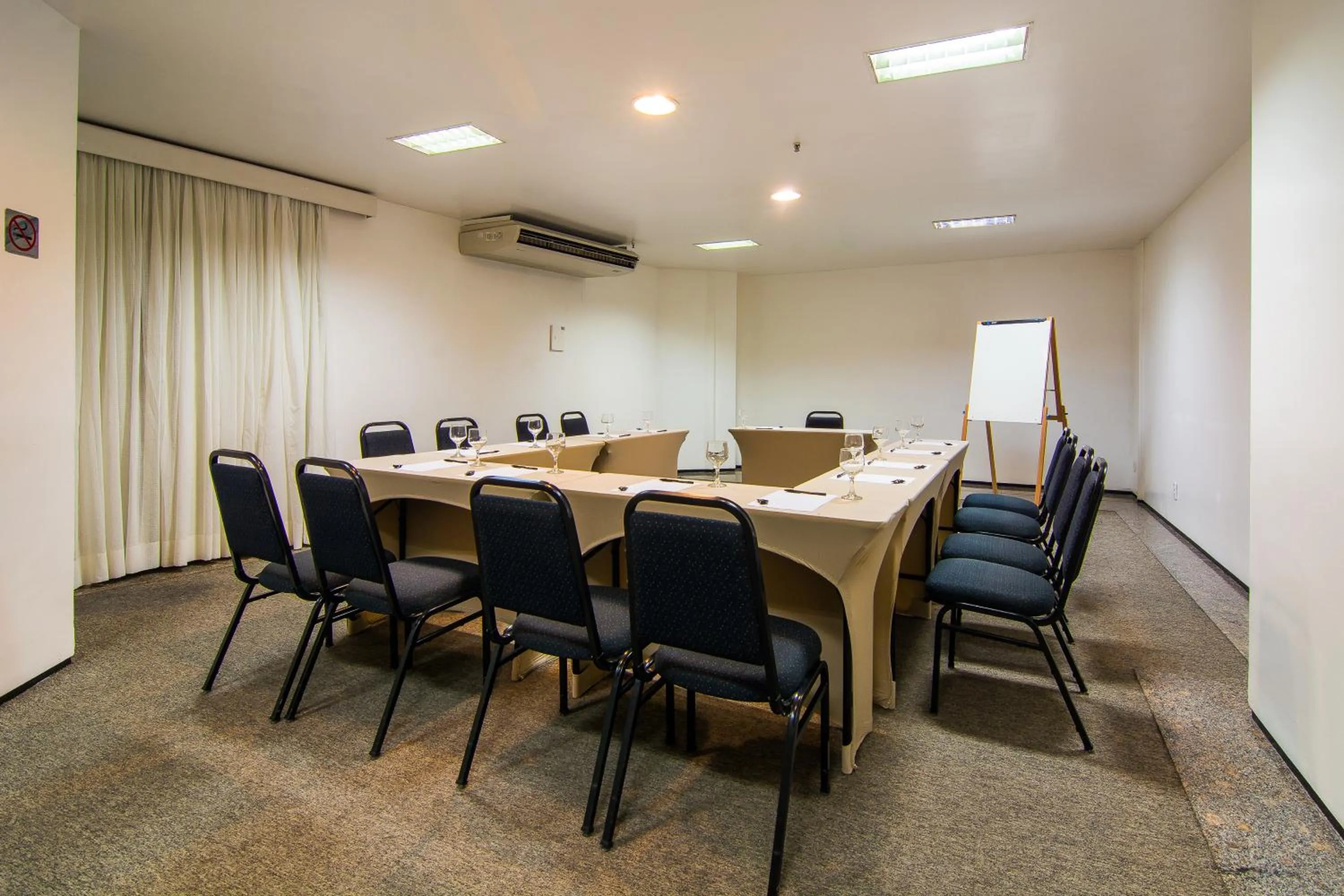Meeting/conference room in Golden Fortaleza by Intercity