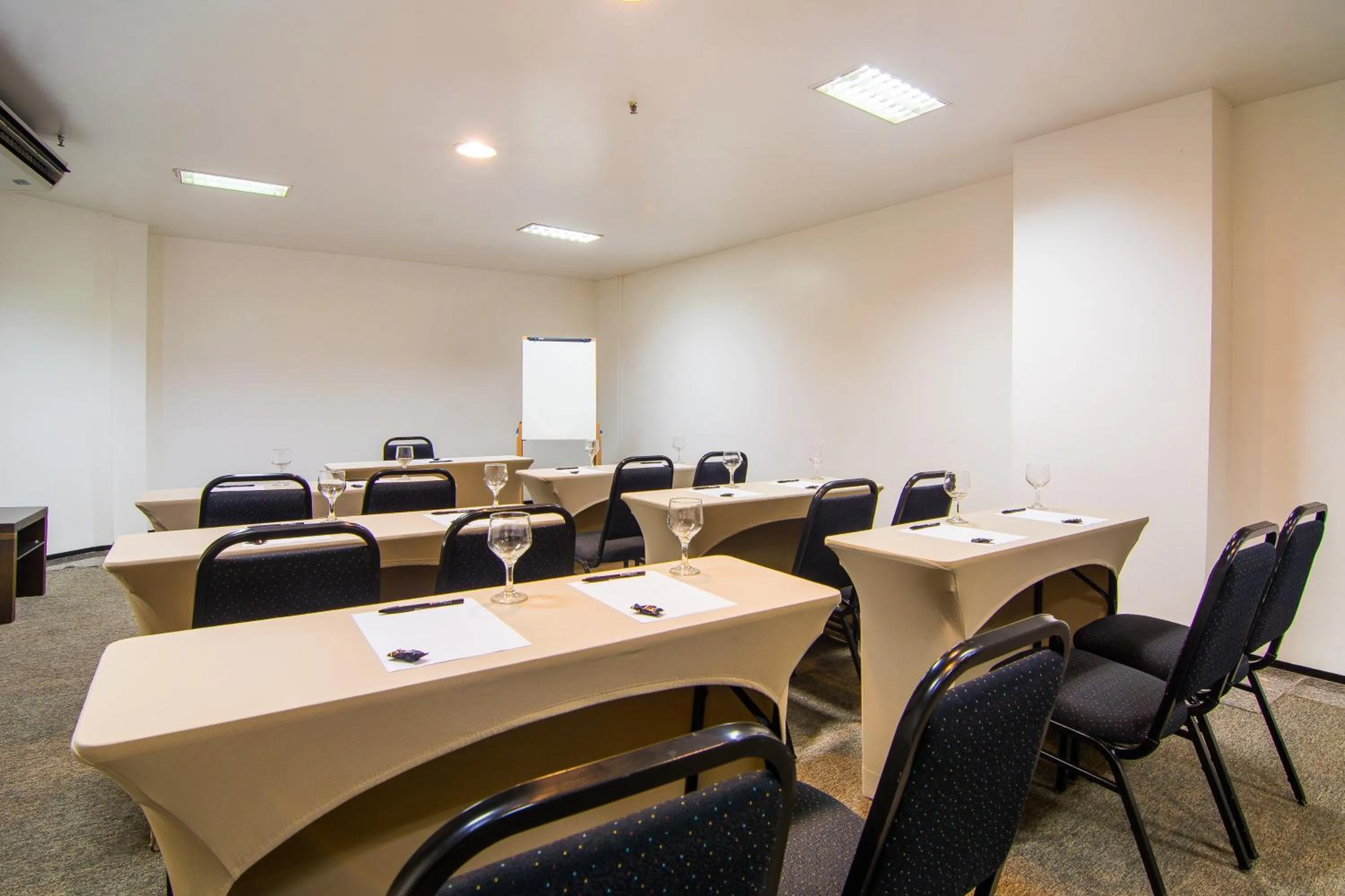 Meeting/conference room in Golden Fortaleza by Intercity