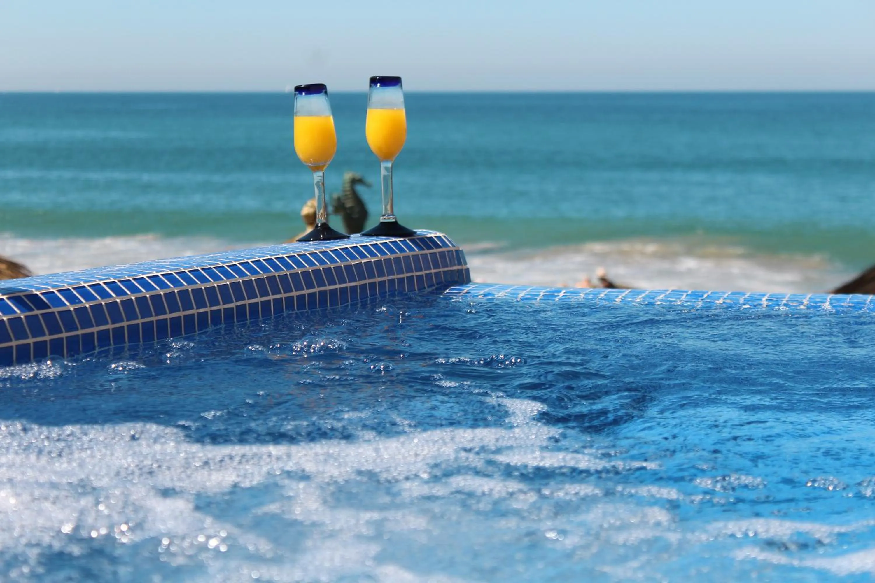 Hot Tub in Vallarta Shores Beach Hotel